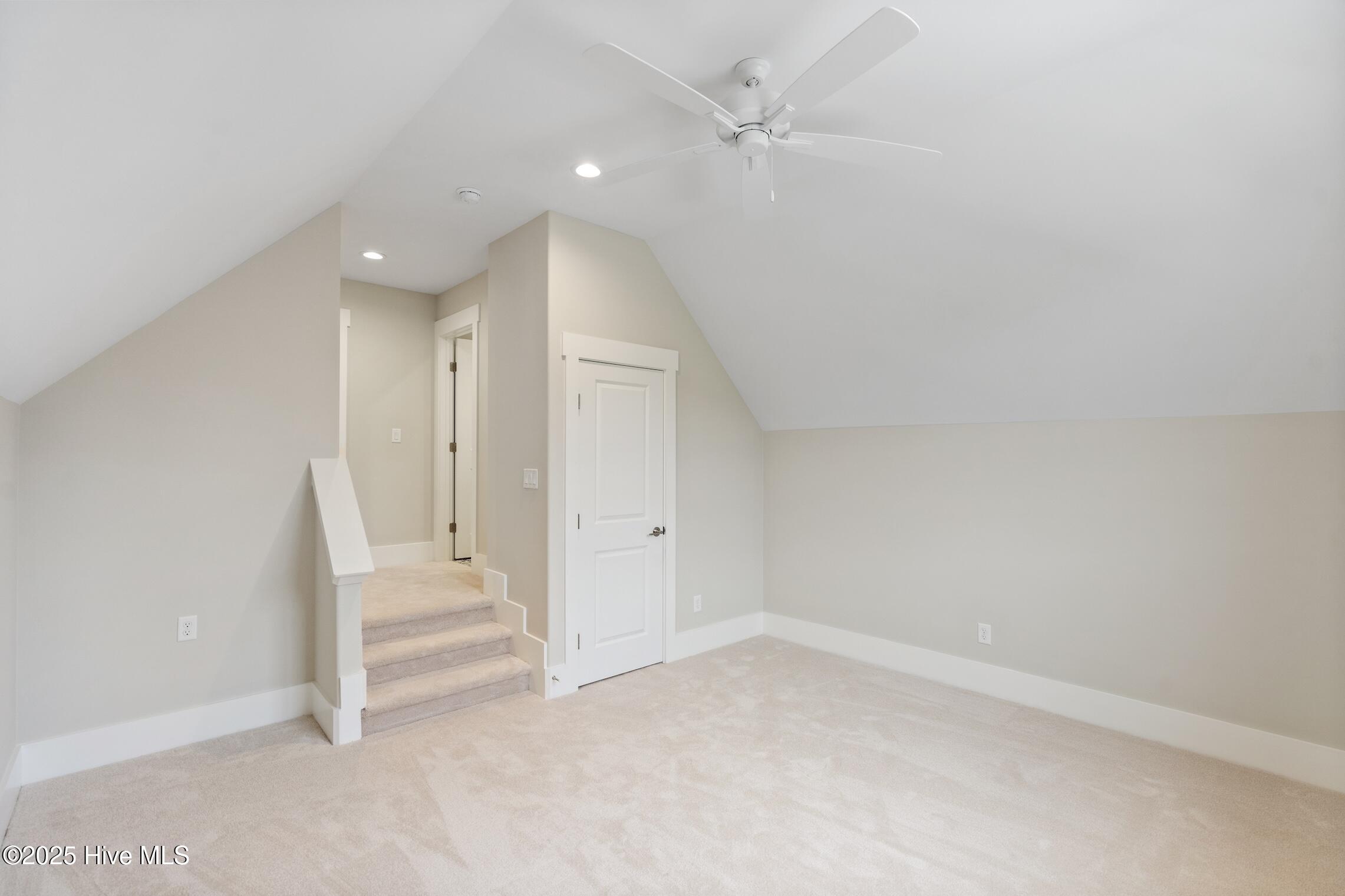 100513884 | Photo 36