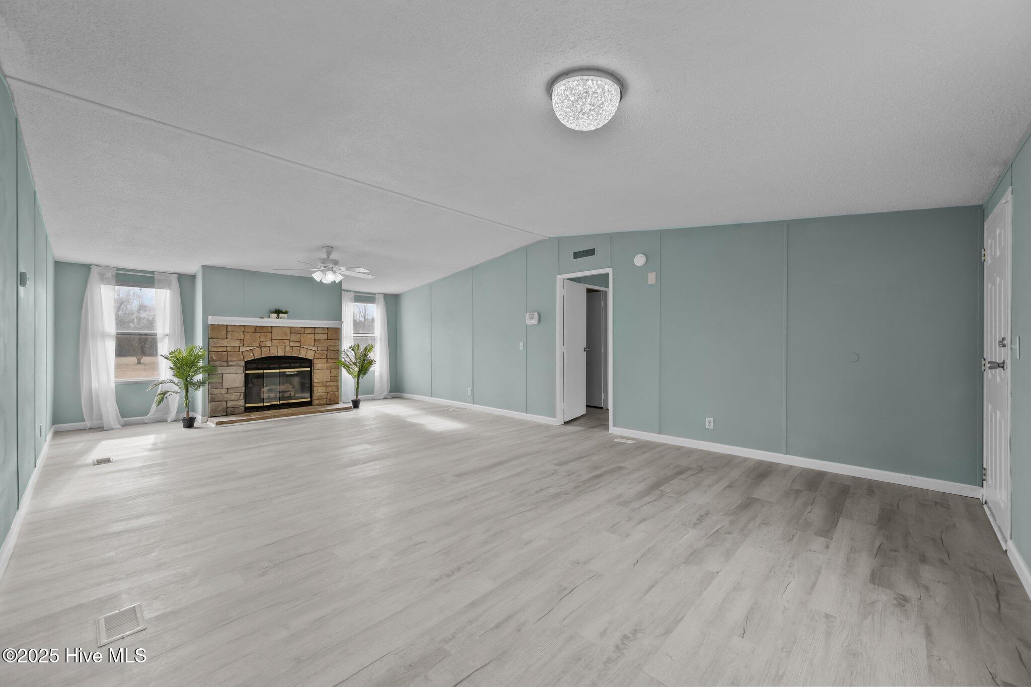 Homes for sale in Kenansville, NC | 1056 E Wards Bridge Rd, Kenansville, NC 28349 | MLS# 100484421