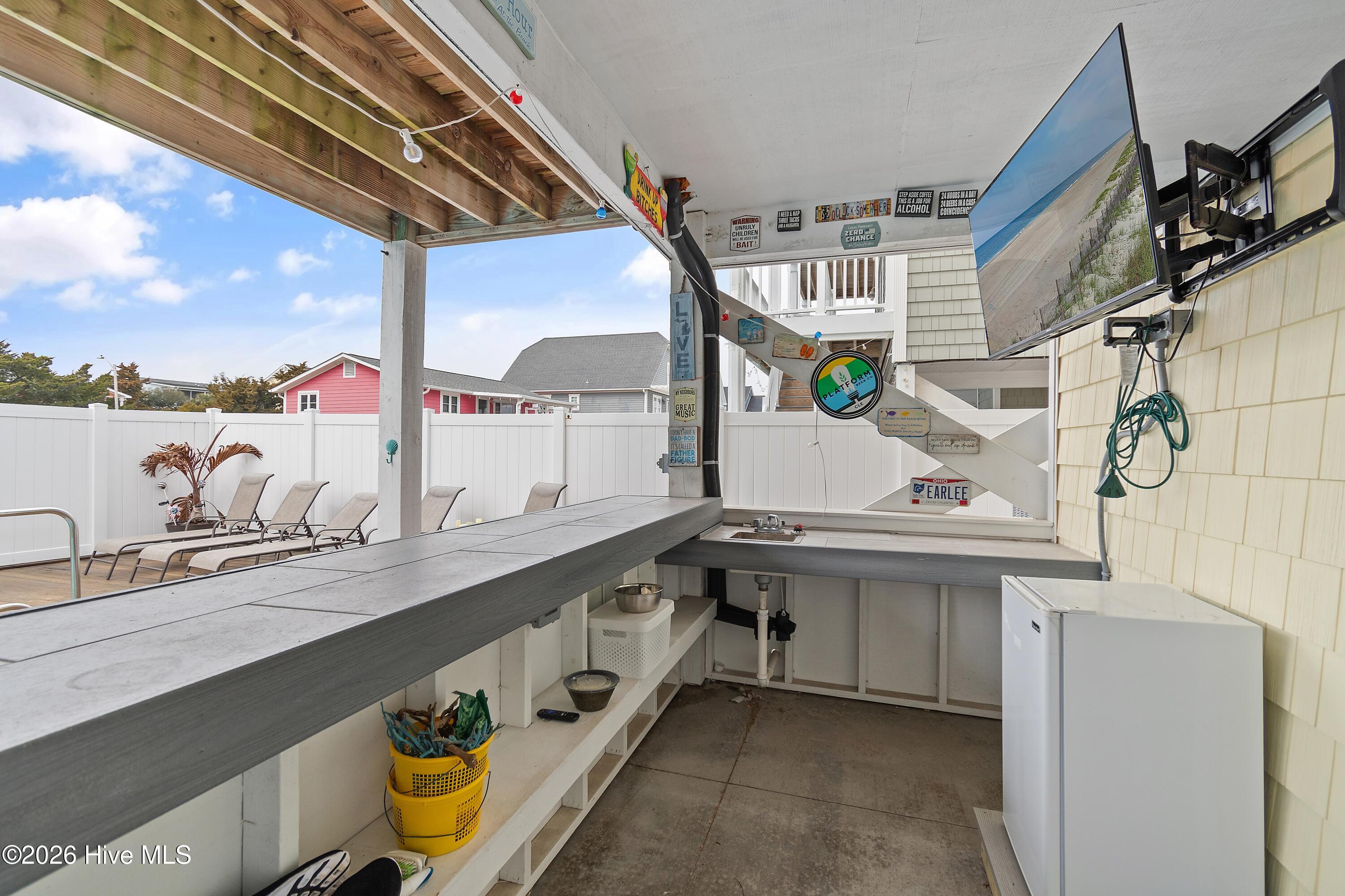 100555702 | Photo 60