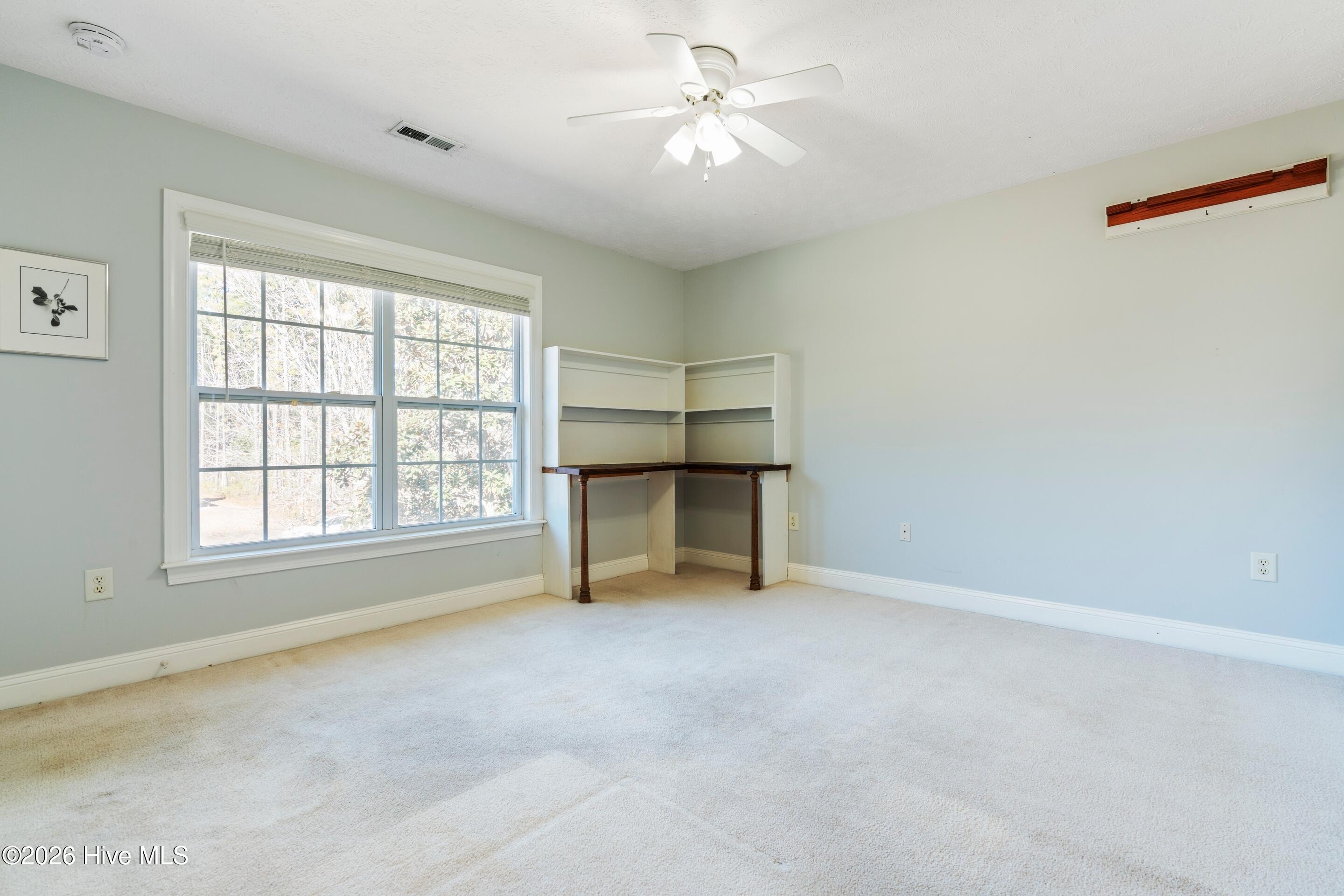 100550661 | Photo 68