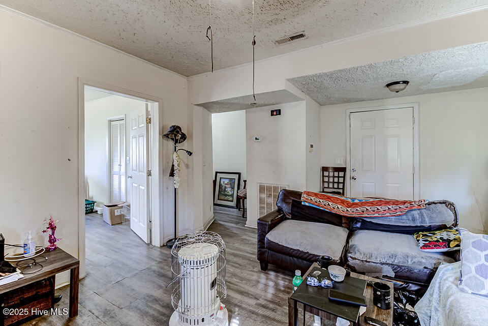 100541368 | Photo 16