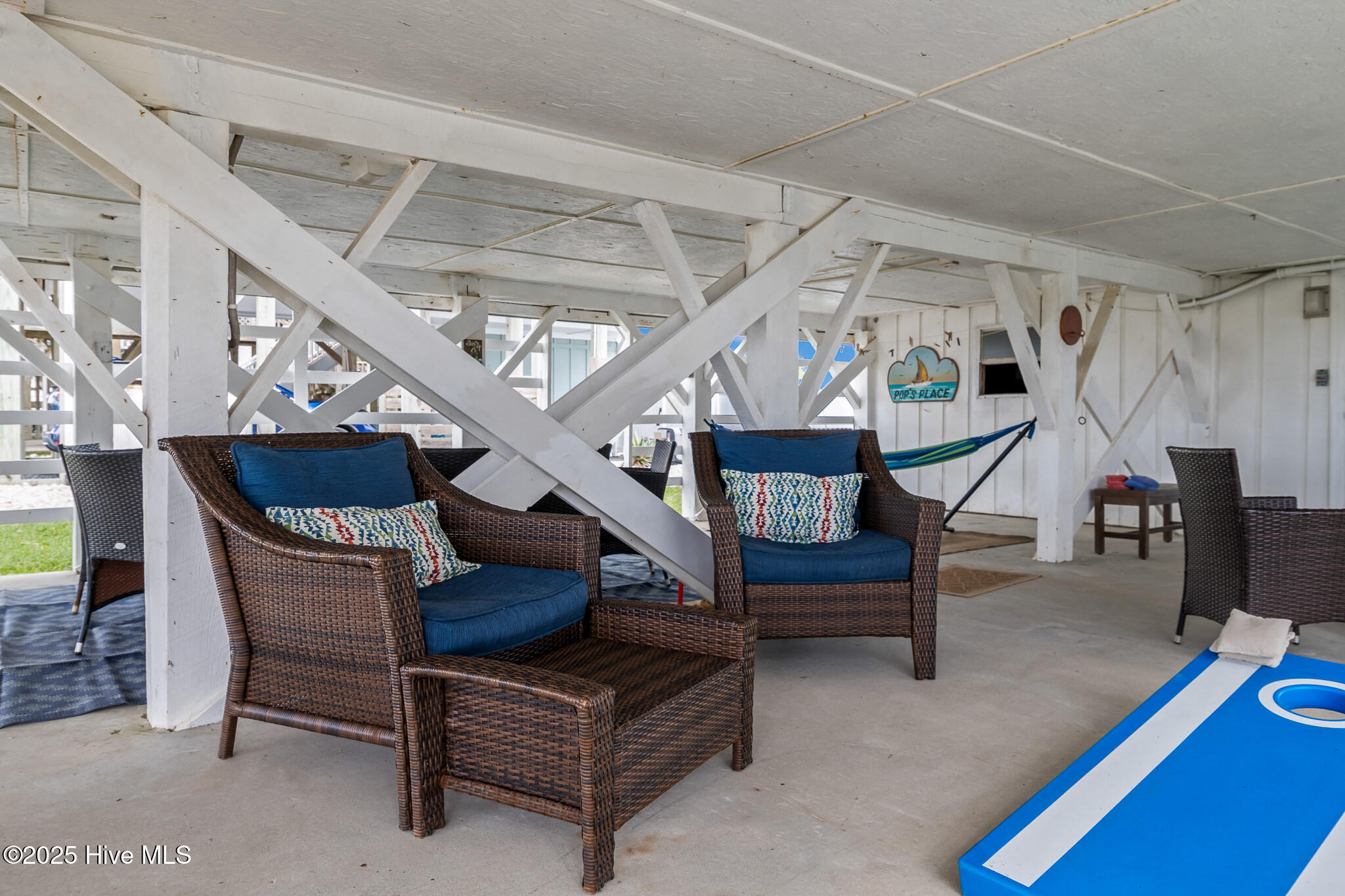 100521832 | Photo 39