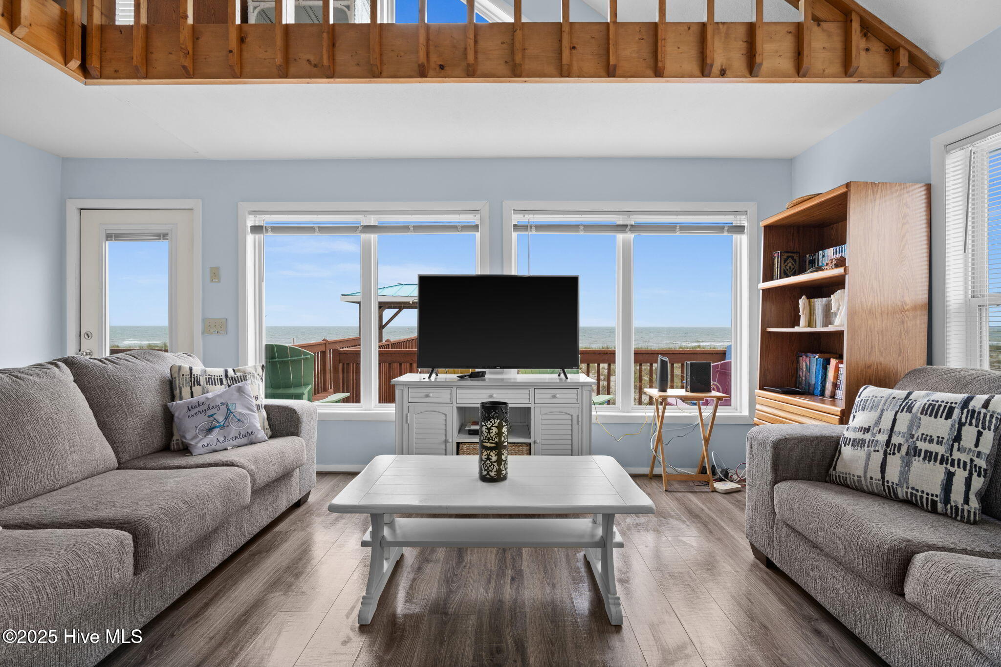 100508496 | Photo 16