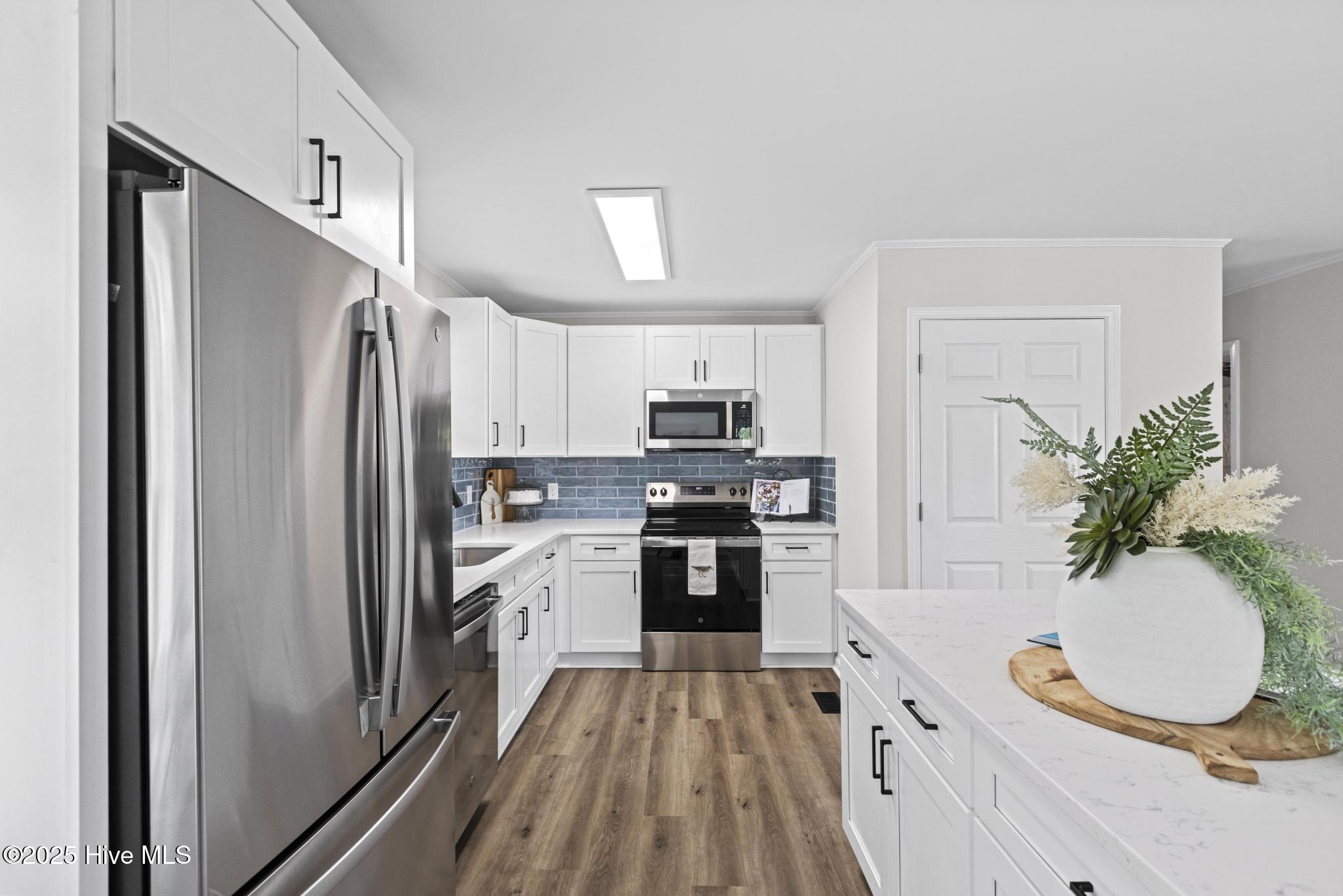 100541728 | Photo 13