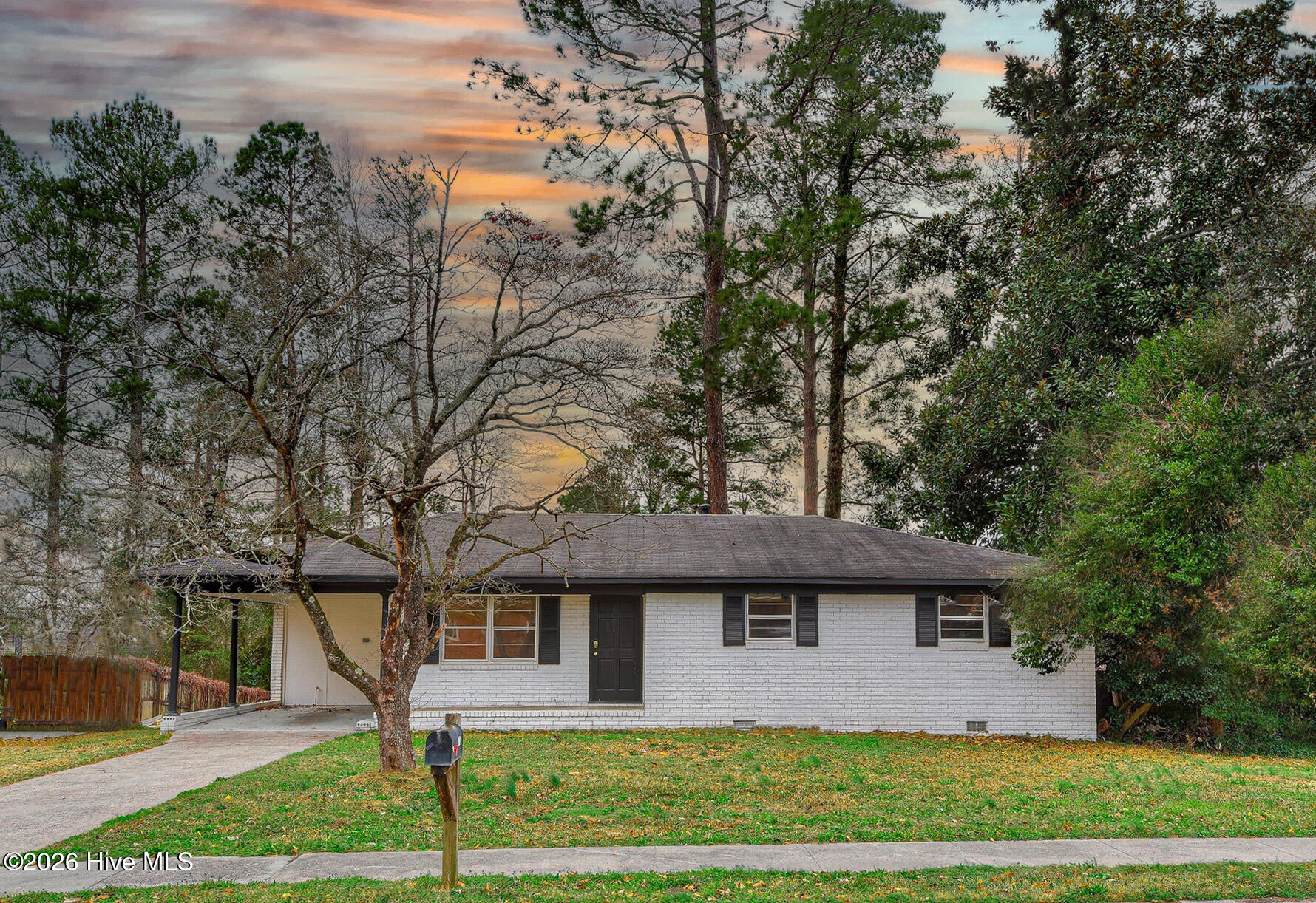 Listing Photo 98251858