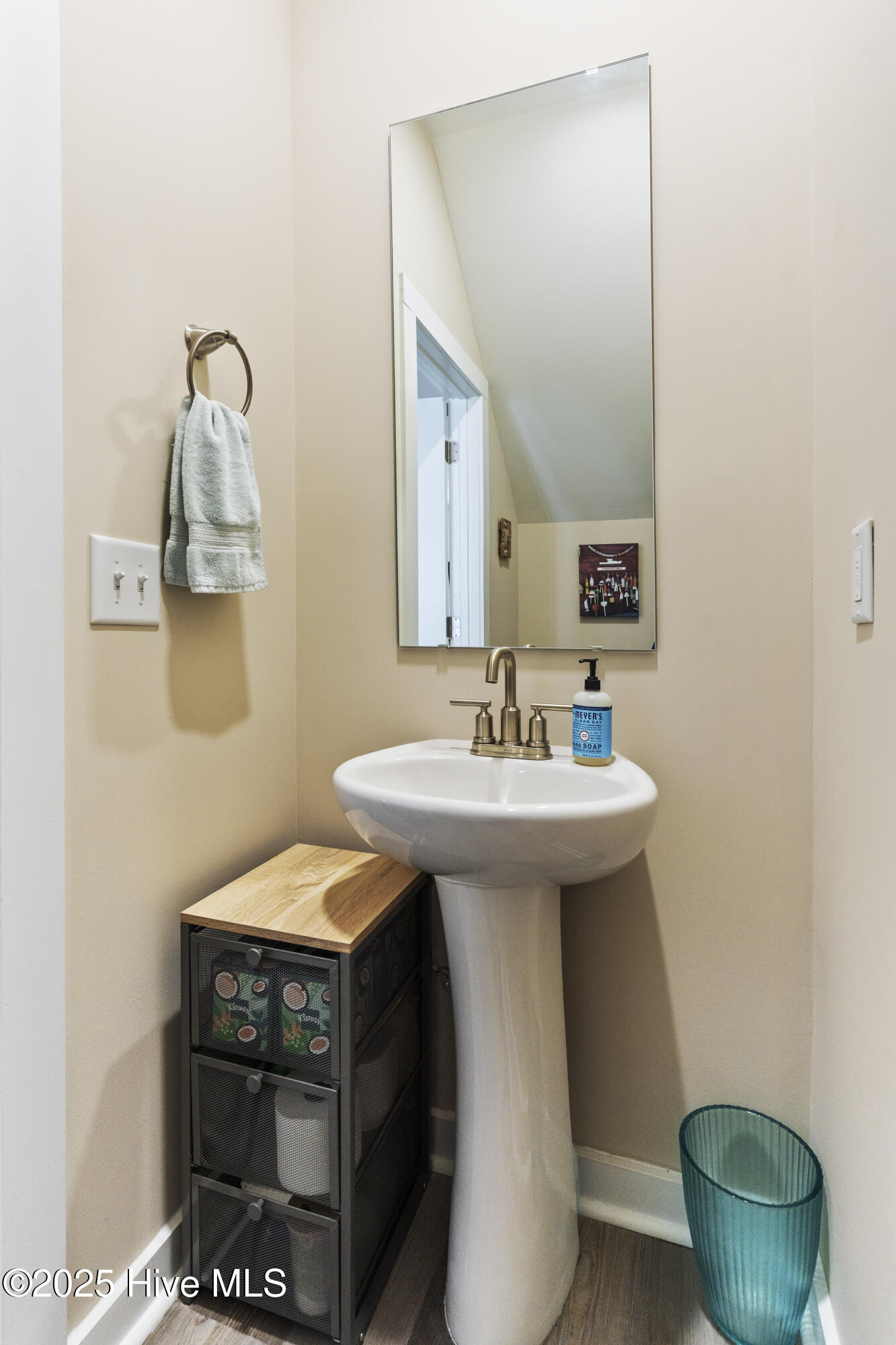 100505761 | Photo 23