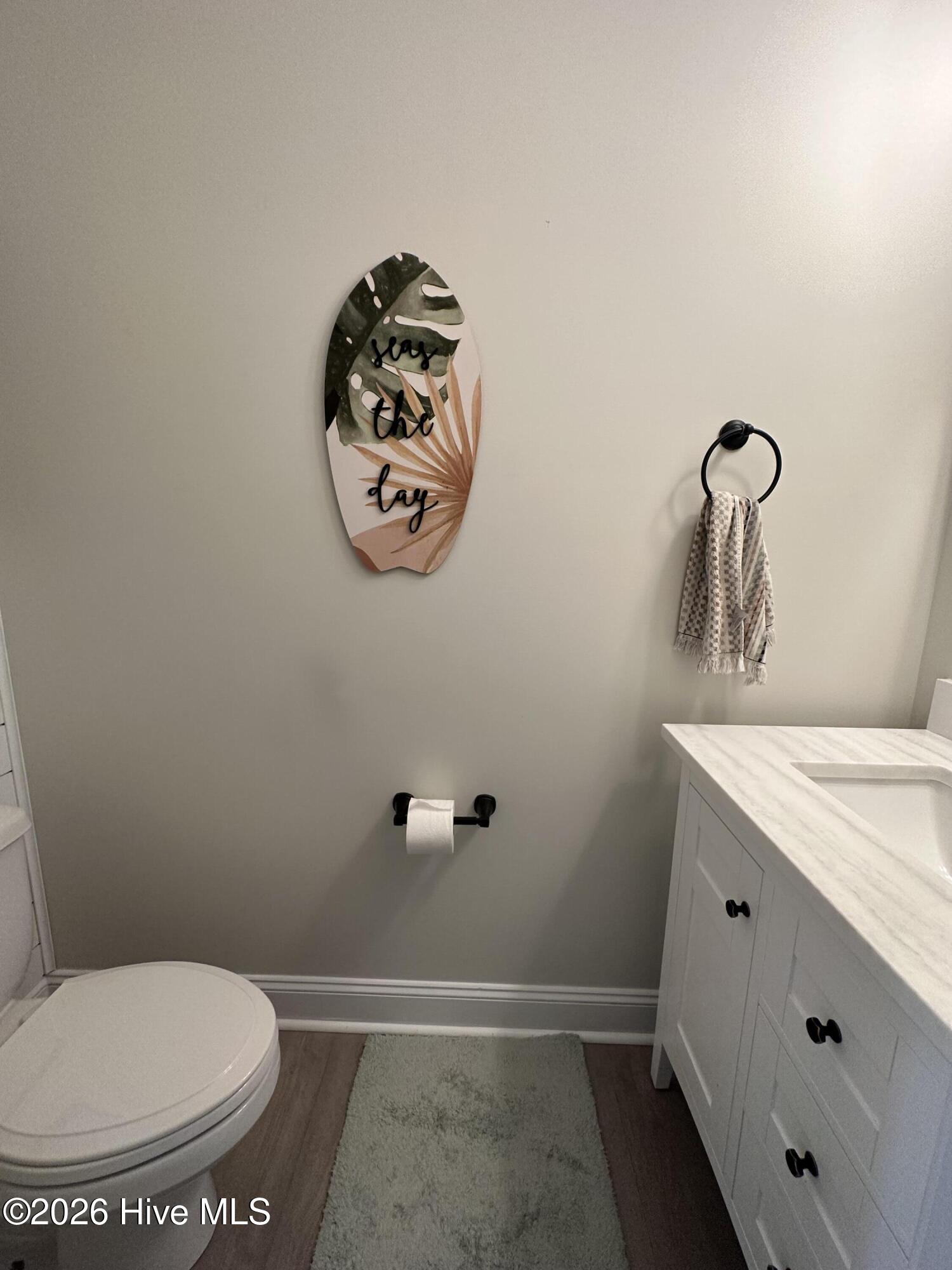 100563138 | Photo 69