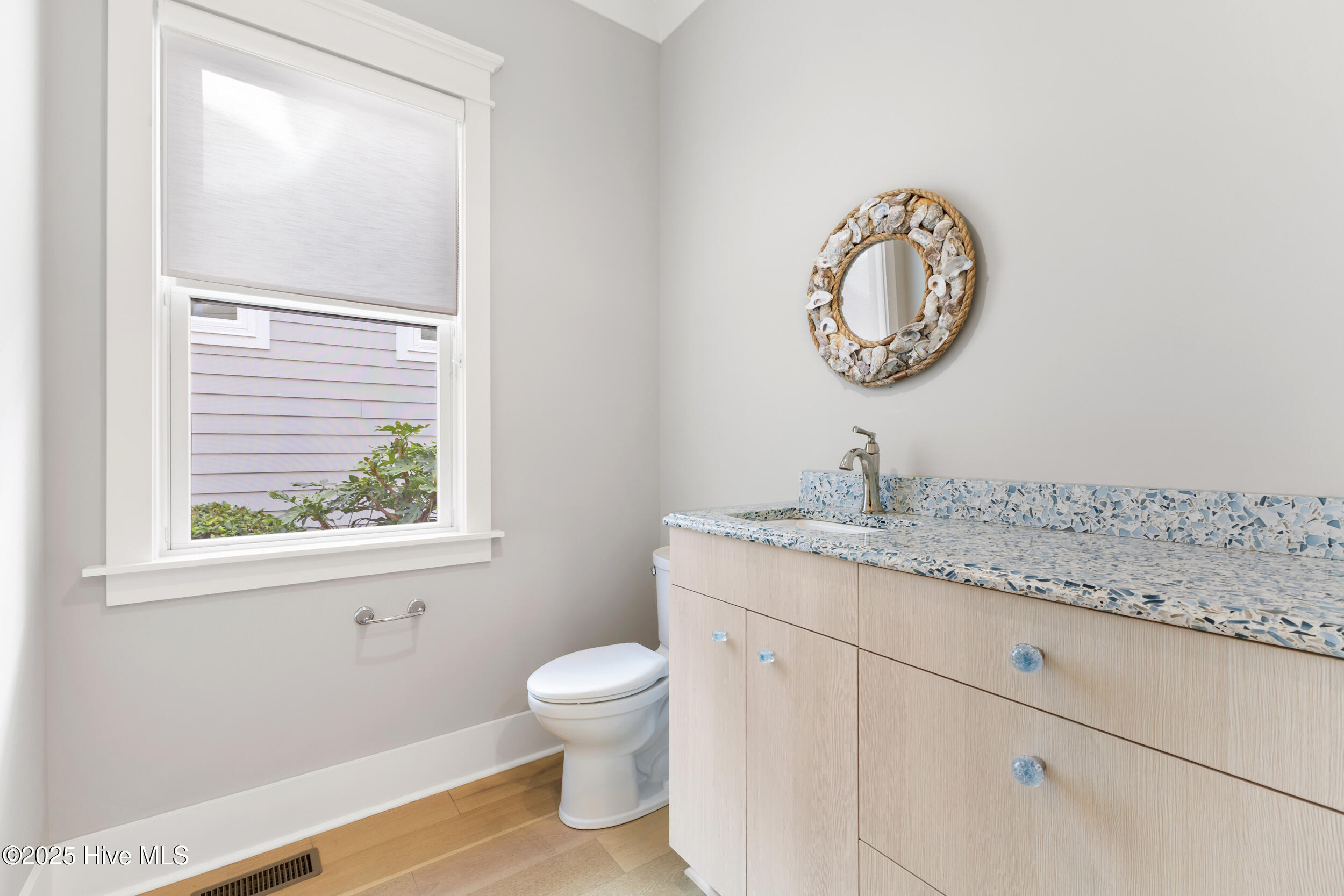 100535952 | Photo 20