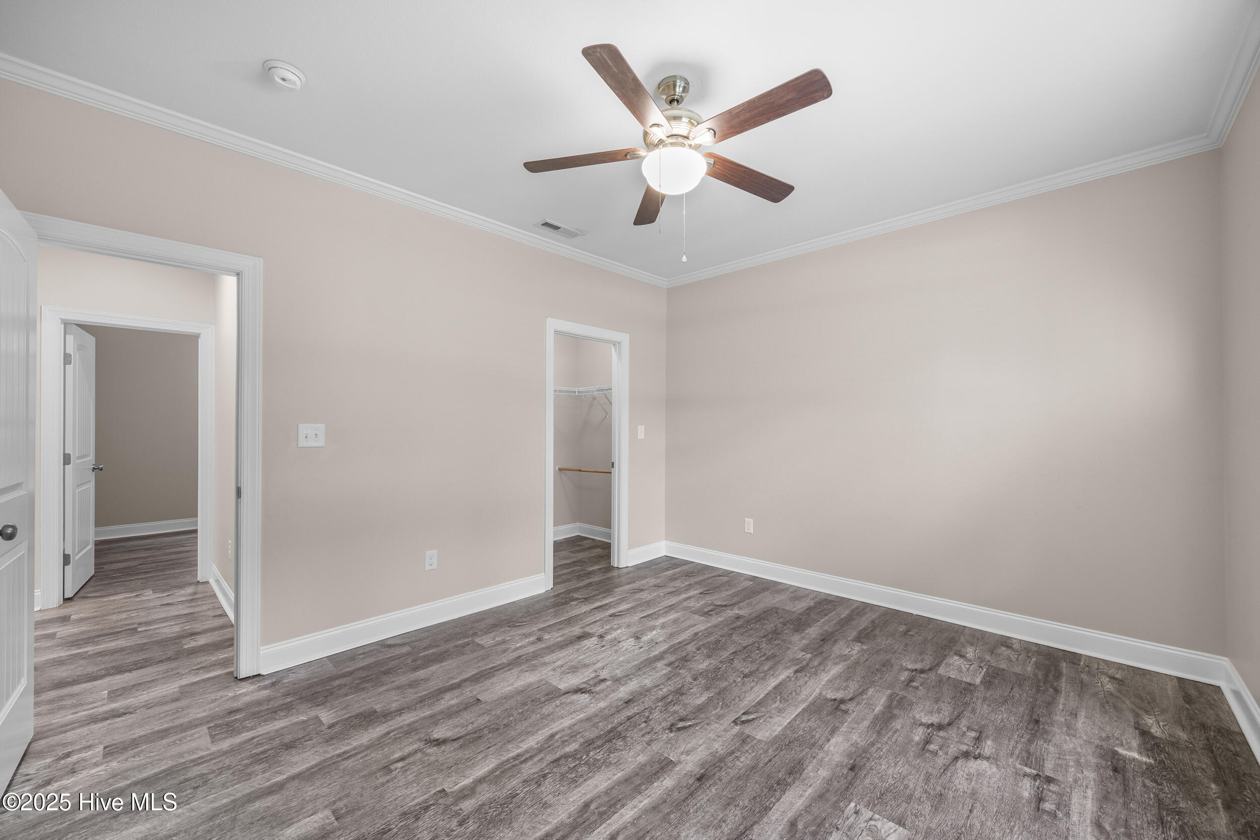 100528146 | Photo 25