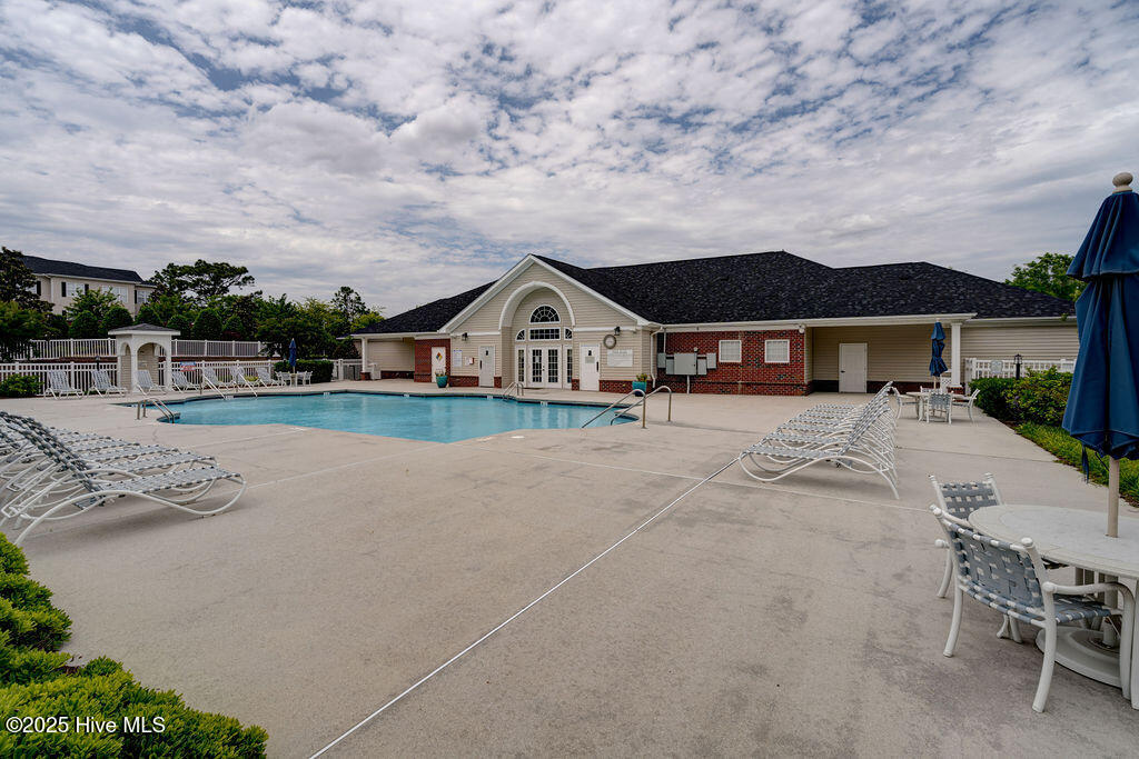 100517660 | Photo 31