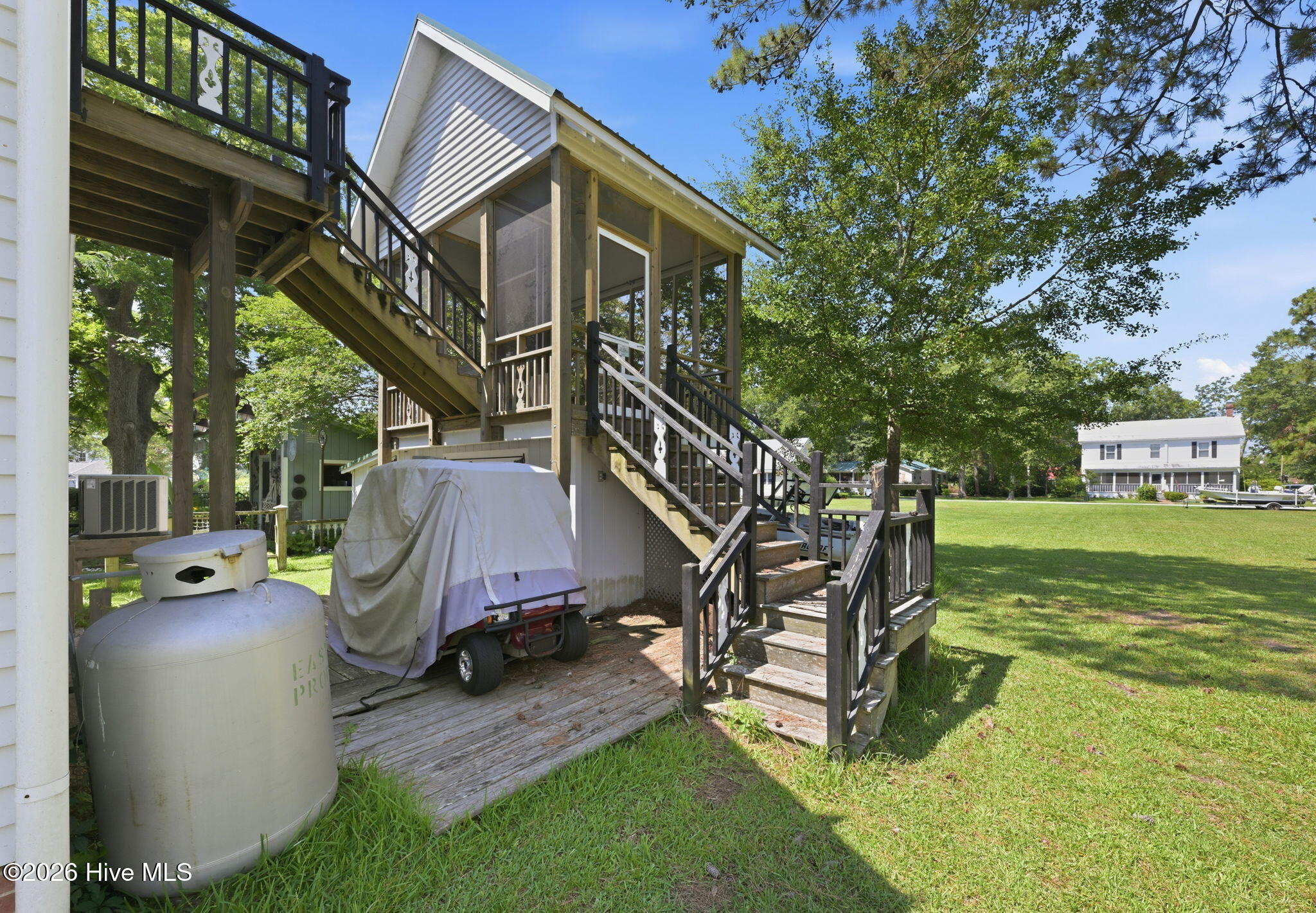 305 Vandemere Street,Oriental