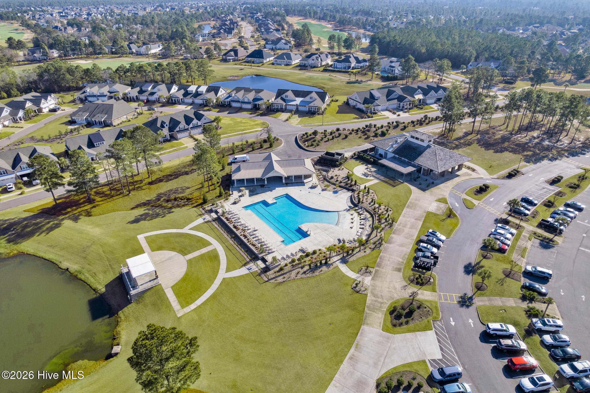 100549204 | Photo 53