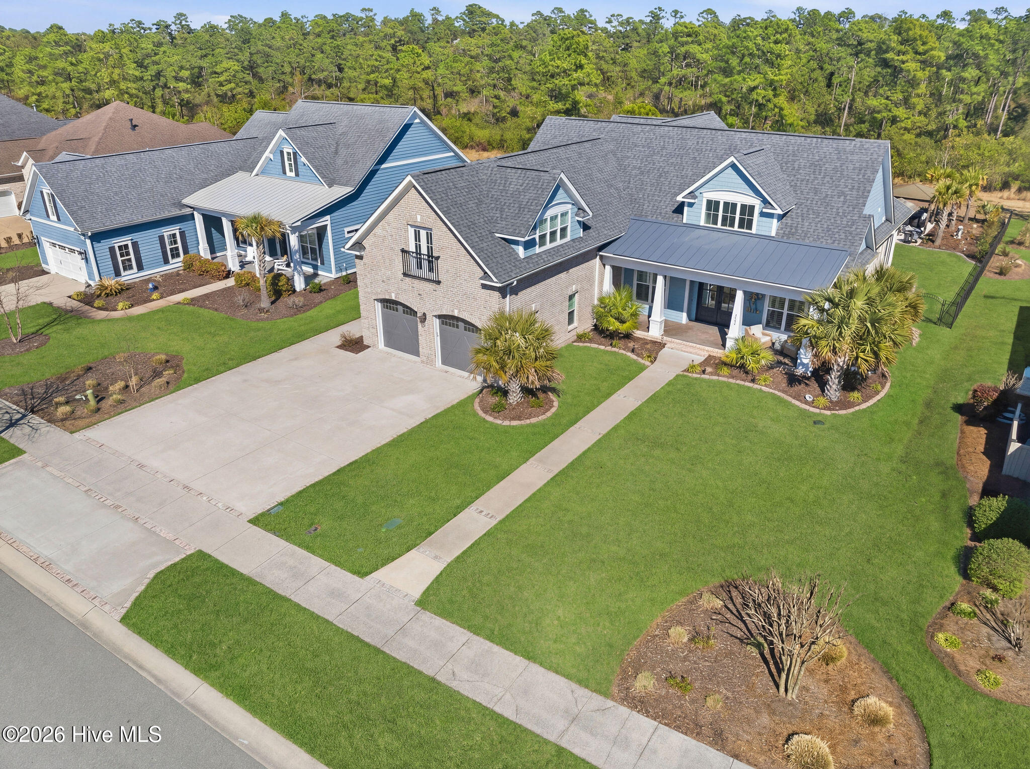 100562967 | Photo 66