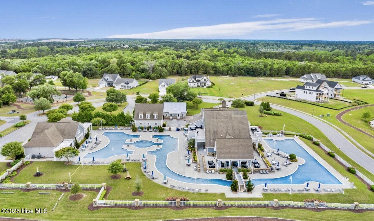 100535671 | Photo 48