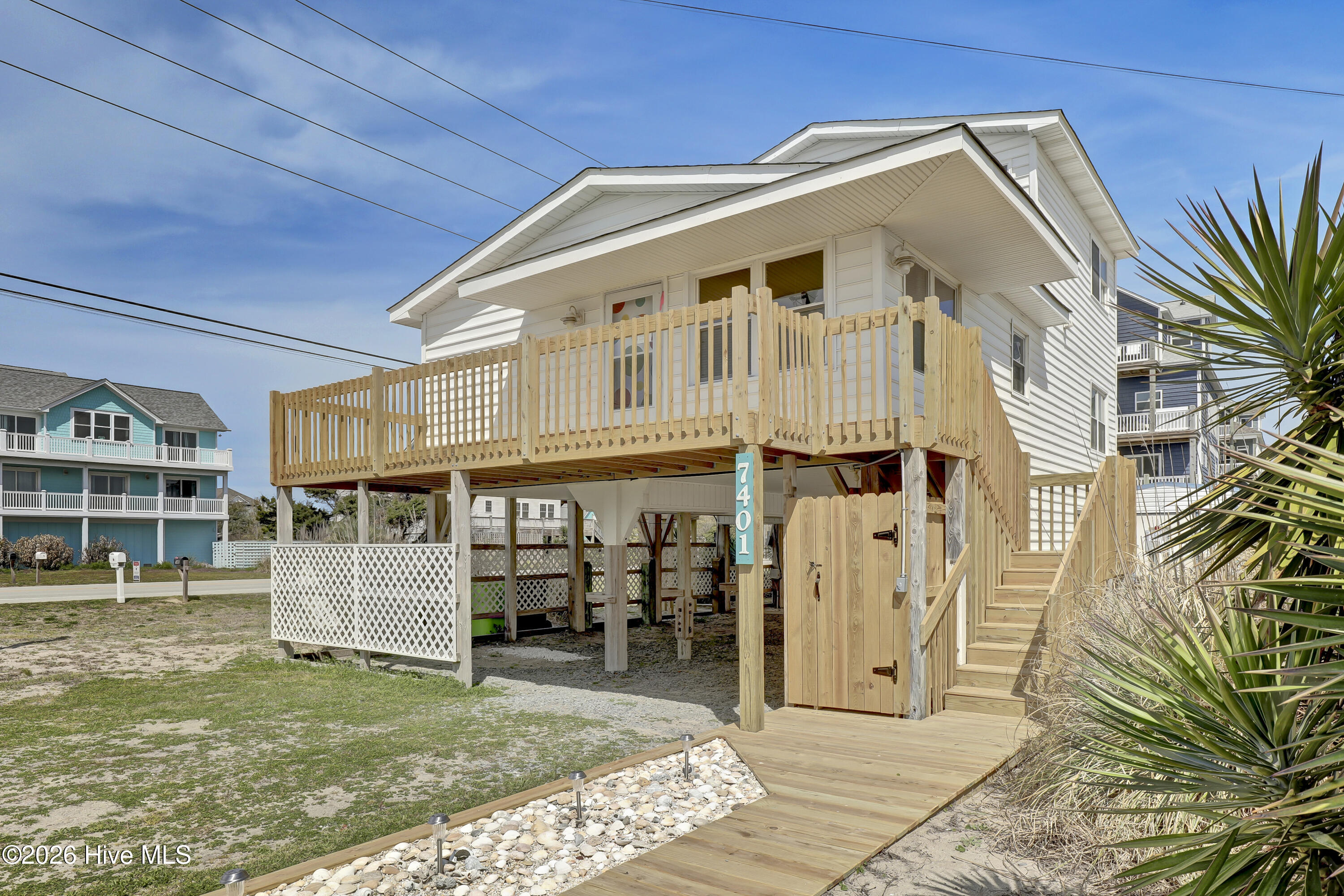 100562583 | Photo 39