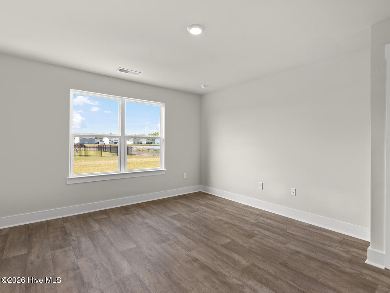 100545581 | Photo 17