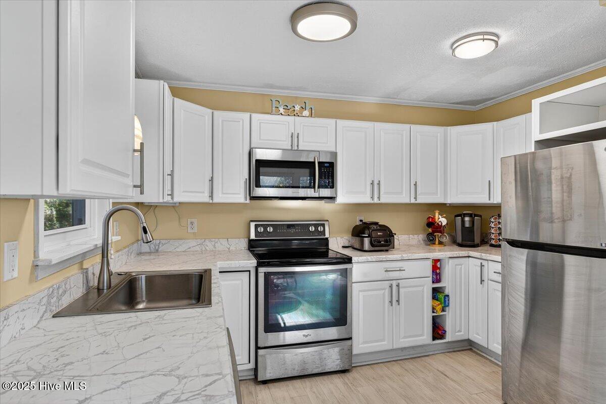 100542492 | Photo 16