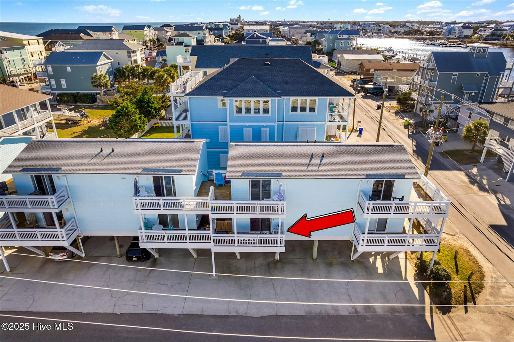 100541964 | Photo 33