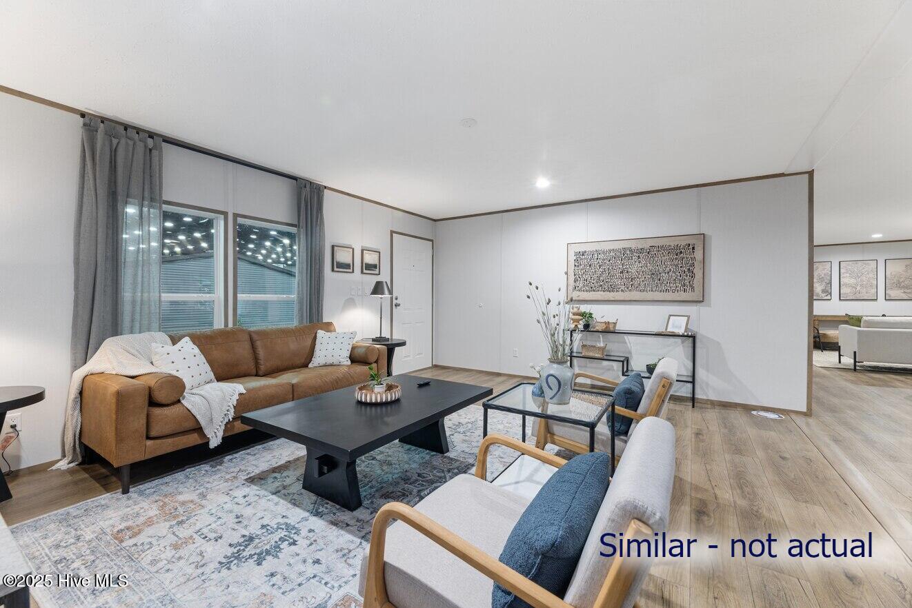 100547231 | Photo 17