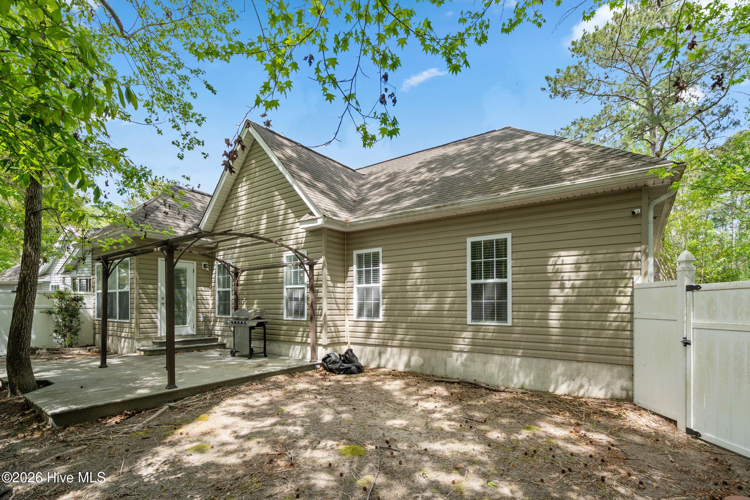 100566575 | Photo 33