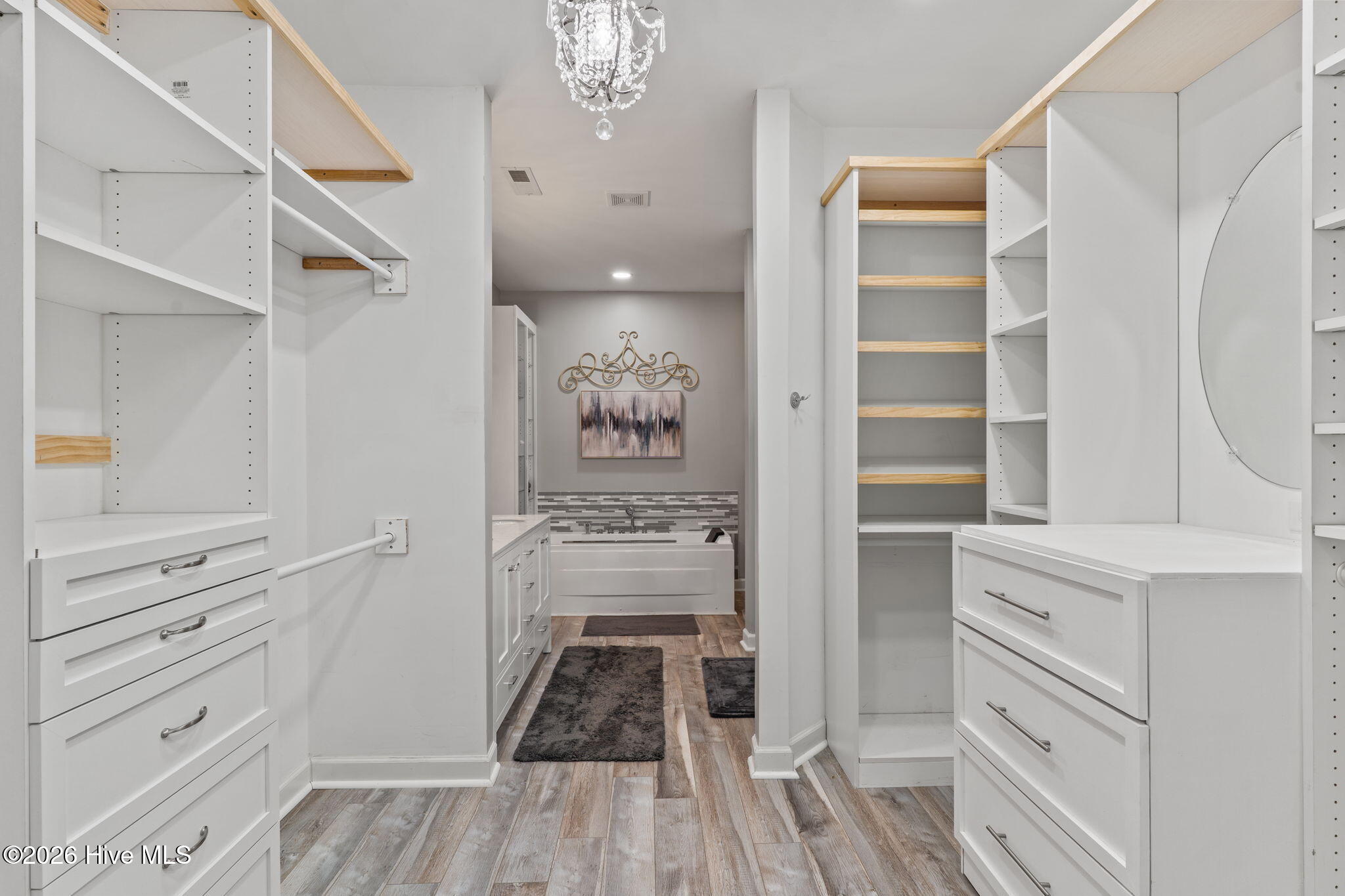 100562744 | Photo 31