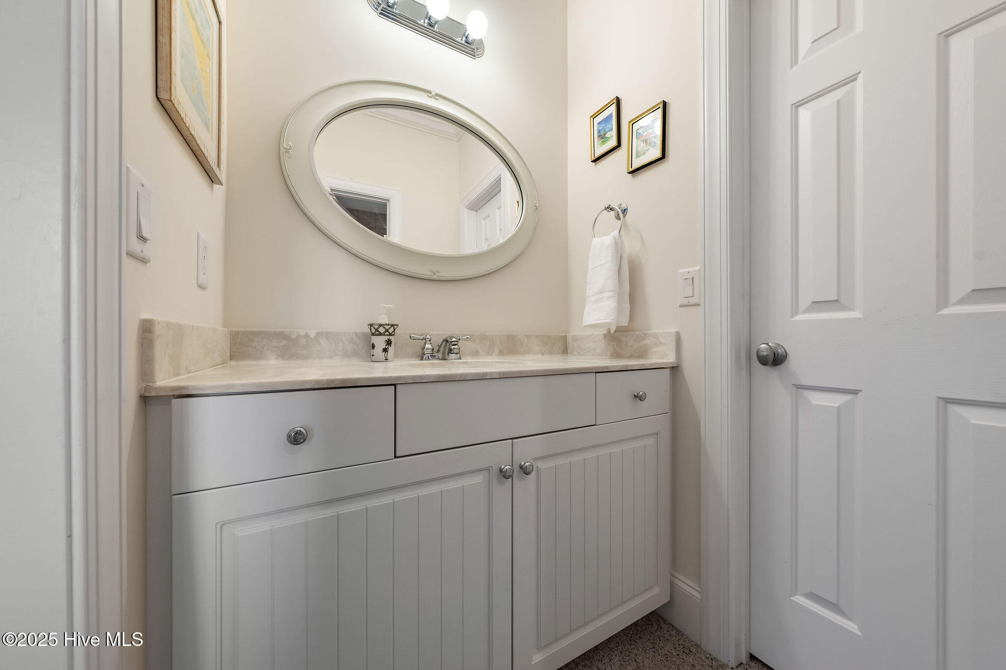 100532416 | Photo 53