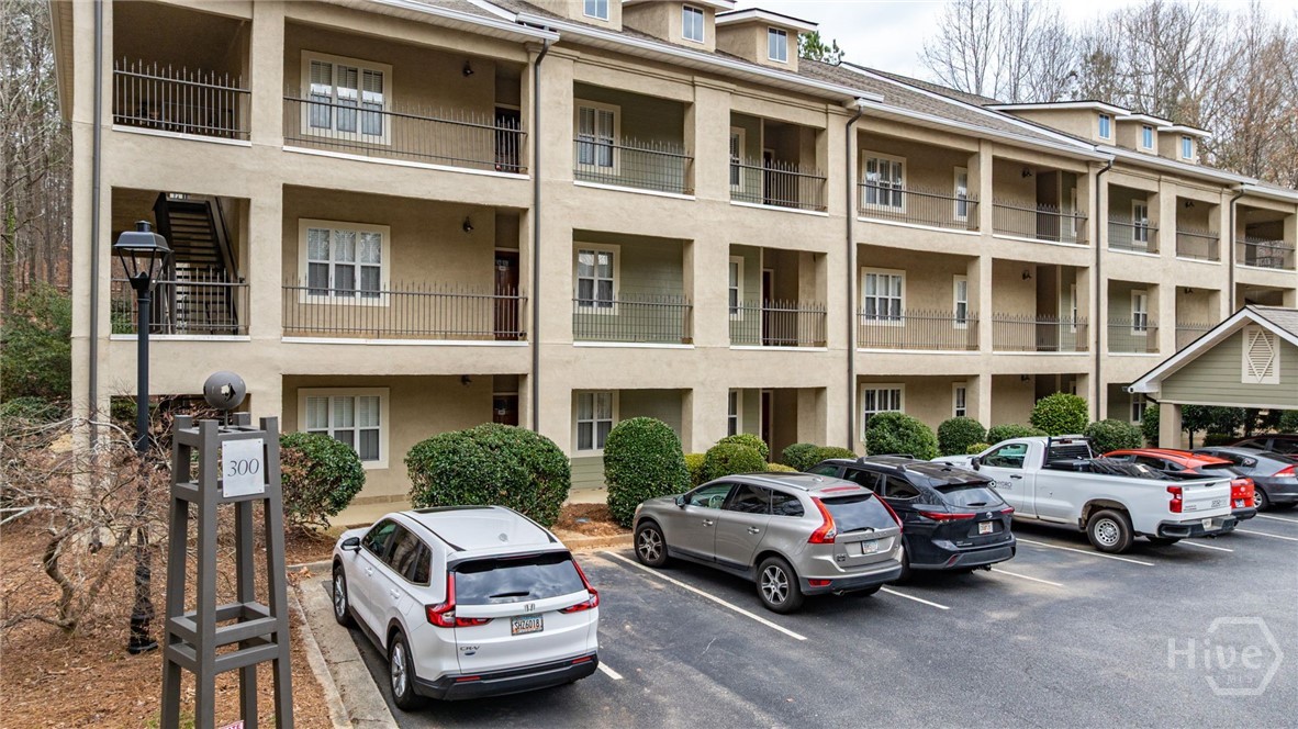 FEATURED LISTINGS