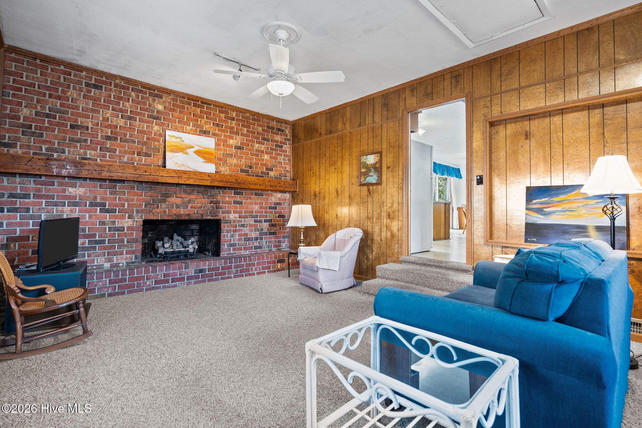 100558316 | Photo 10