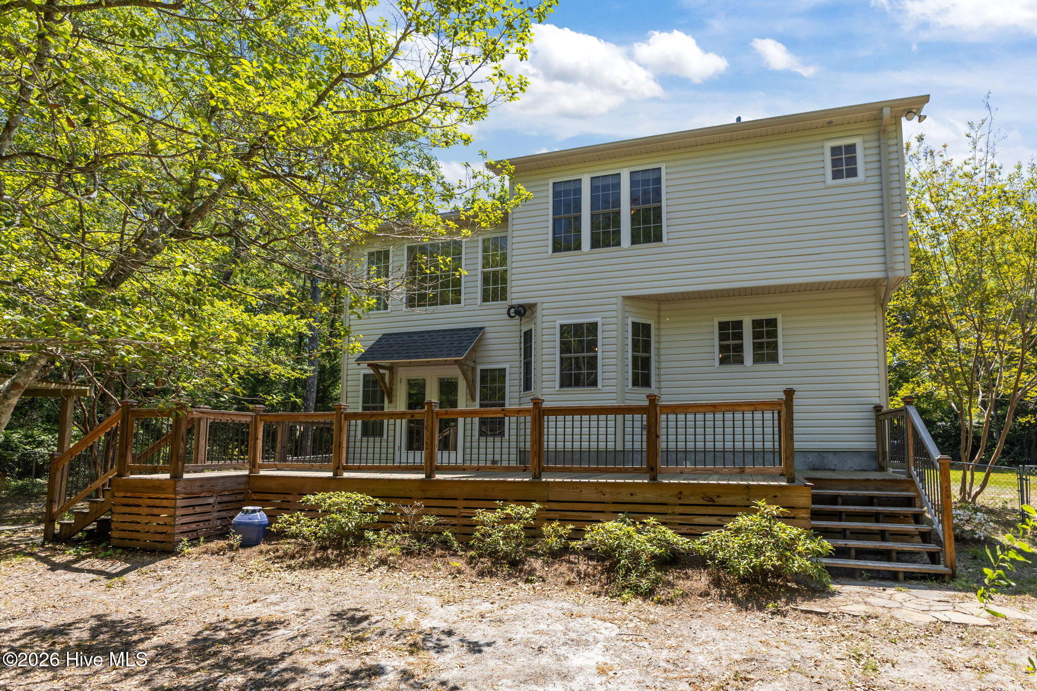 100569957 | Photo 29