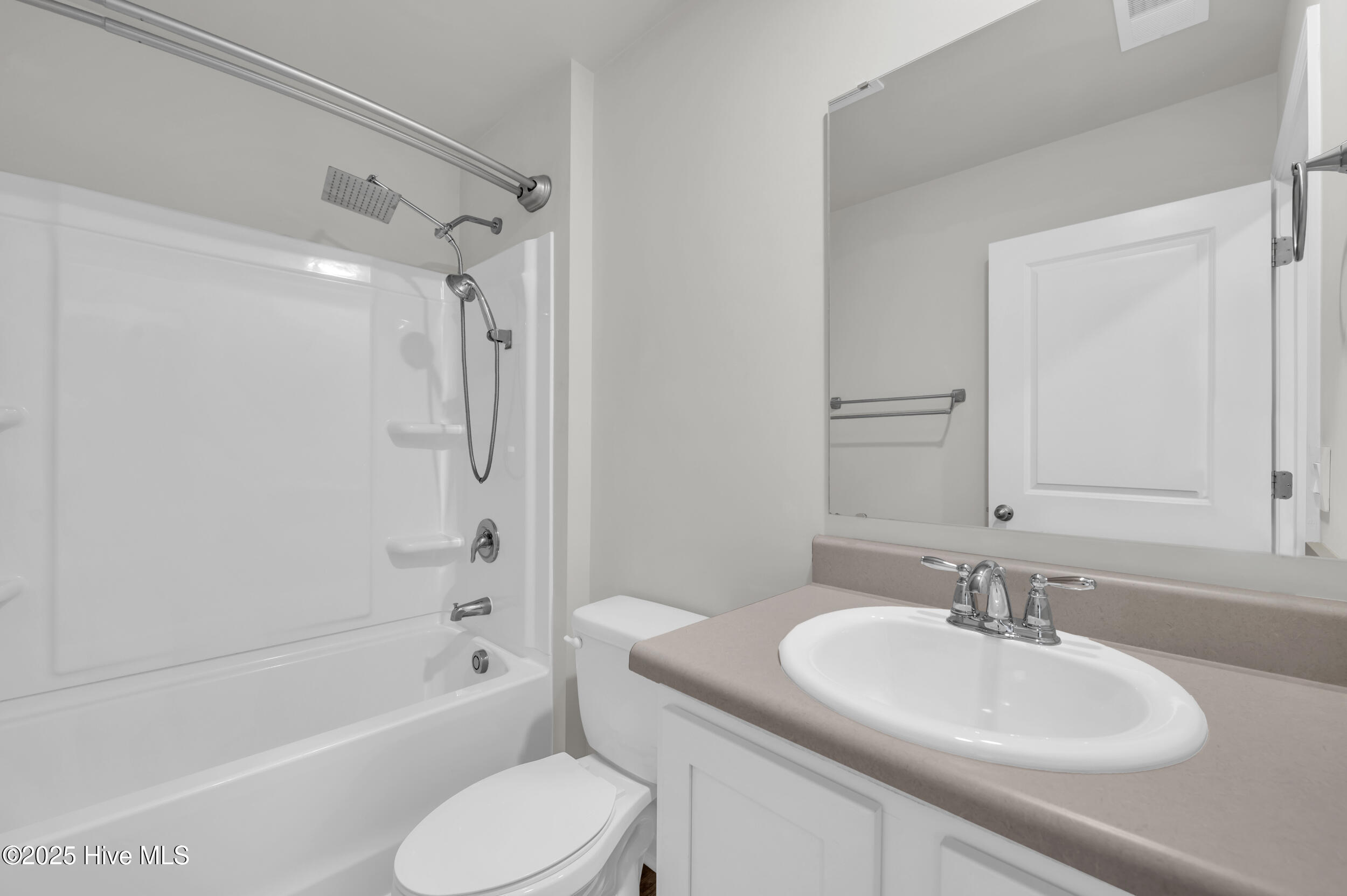 100546140 | Photo 21