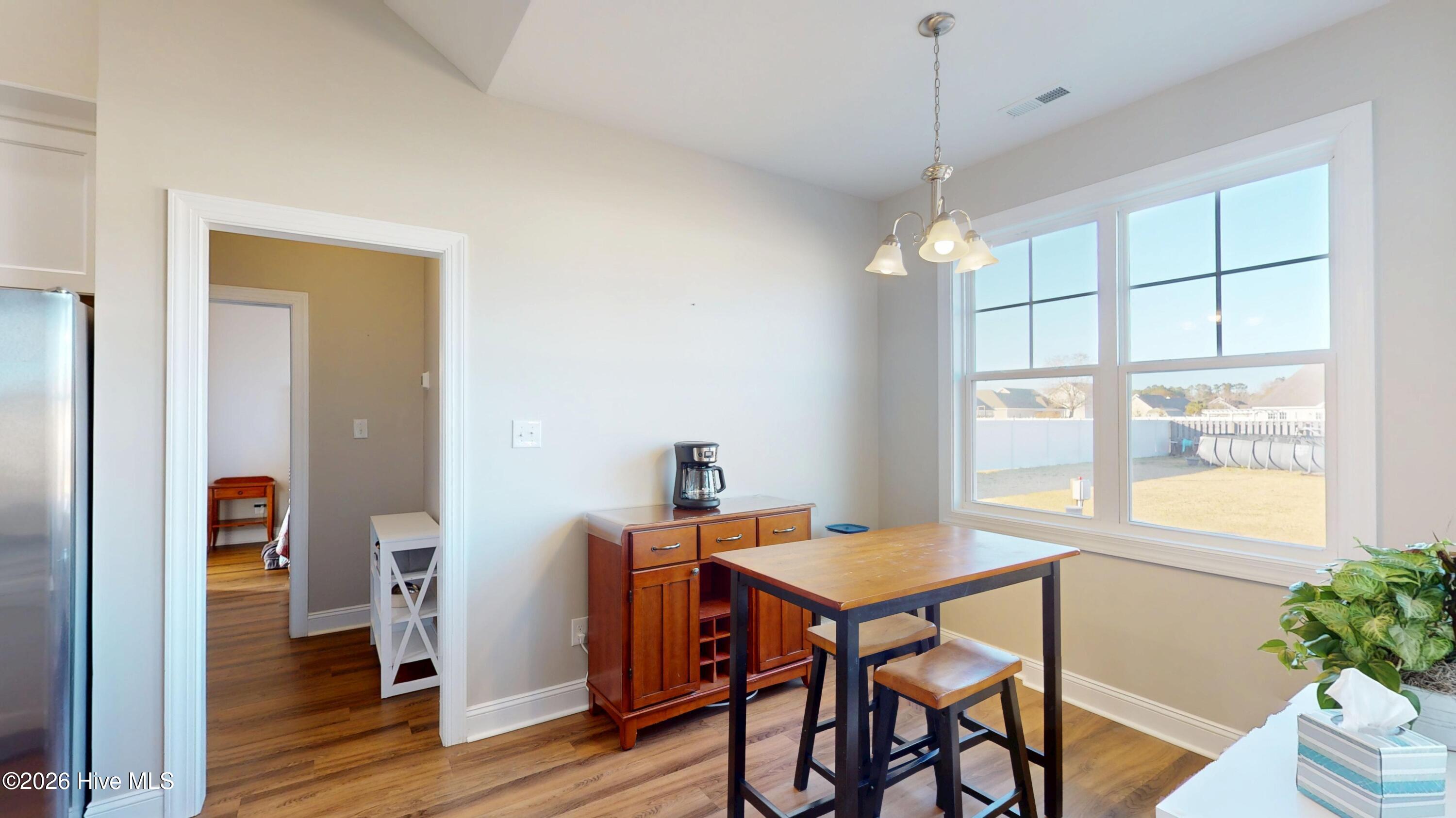 100547102 | Photo 21