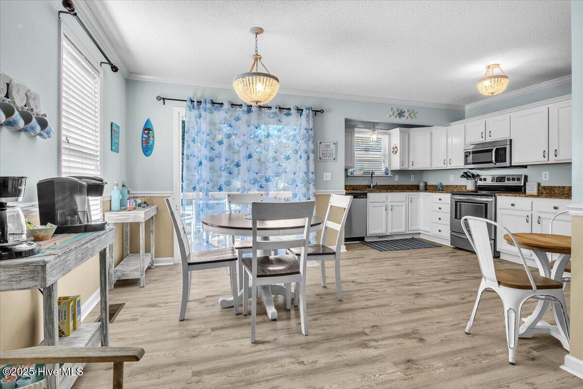 100541304 | Photo 12