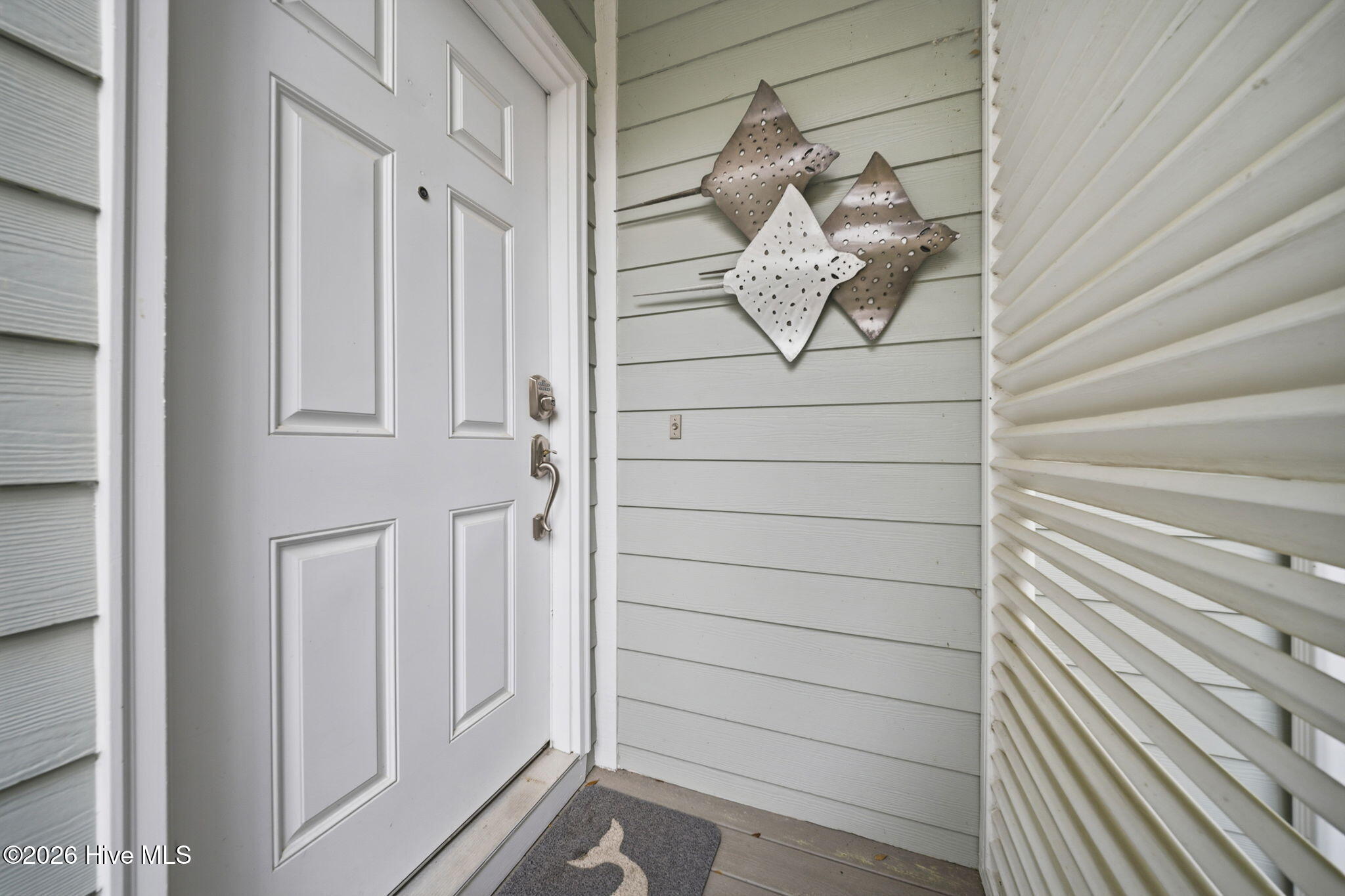 100566136 | Photo 11