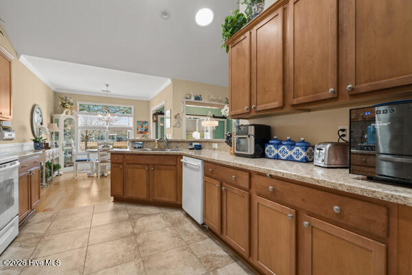 100553746 | Photo 13