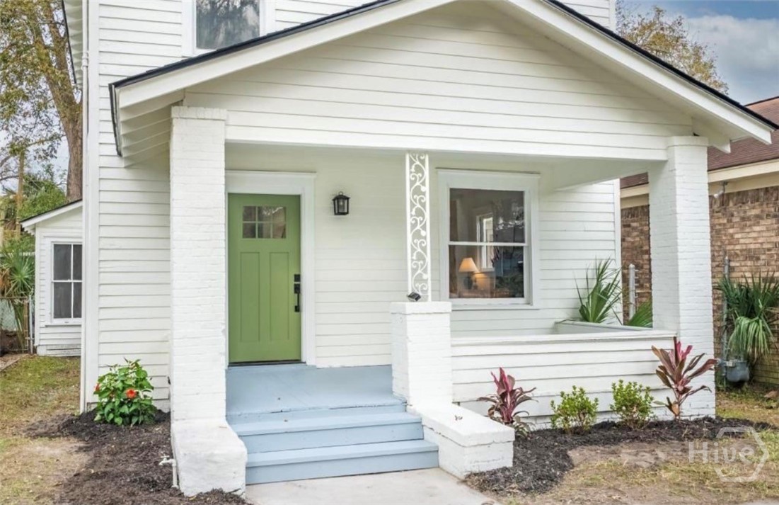 Photo 2 of Single family home for sale at 1008 E Waldburg St #A, Savannah, GA 31401 | MLS# SA360961 | Listing updated on 2026-09-22