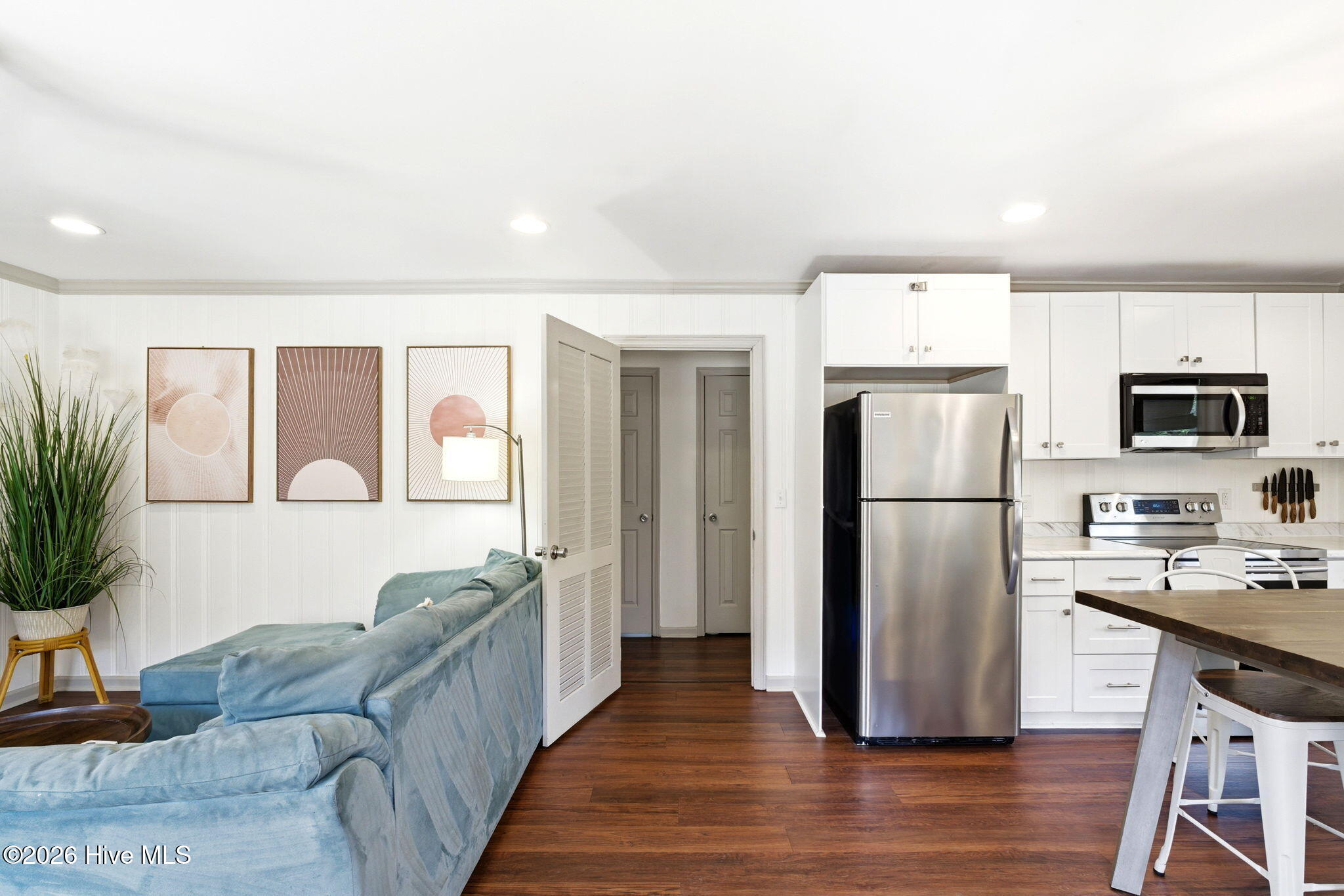 100569703 | Photo 14