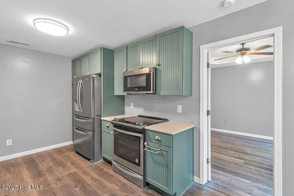 100546198 | Photo 12