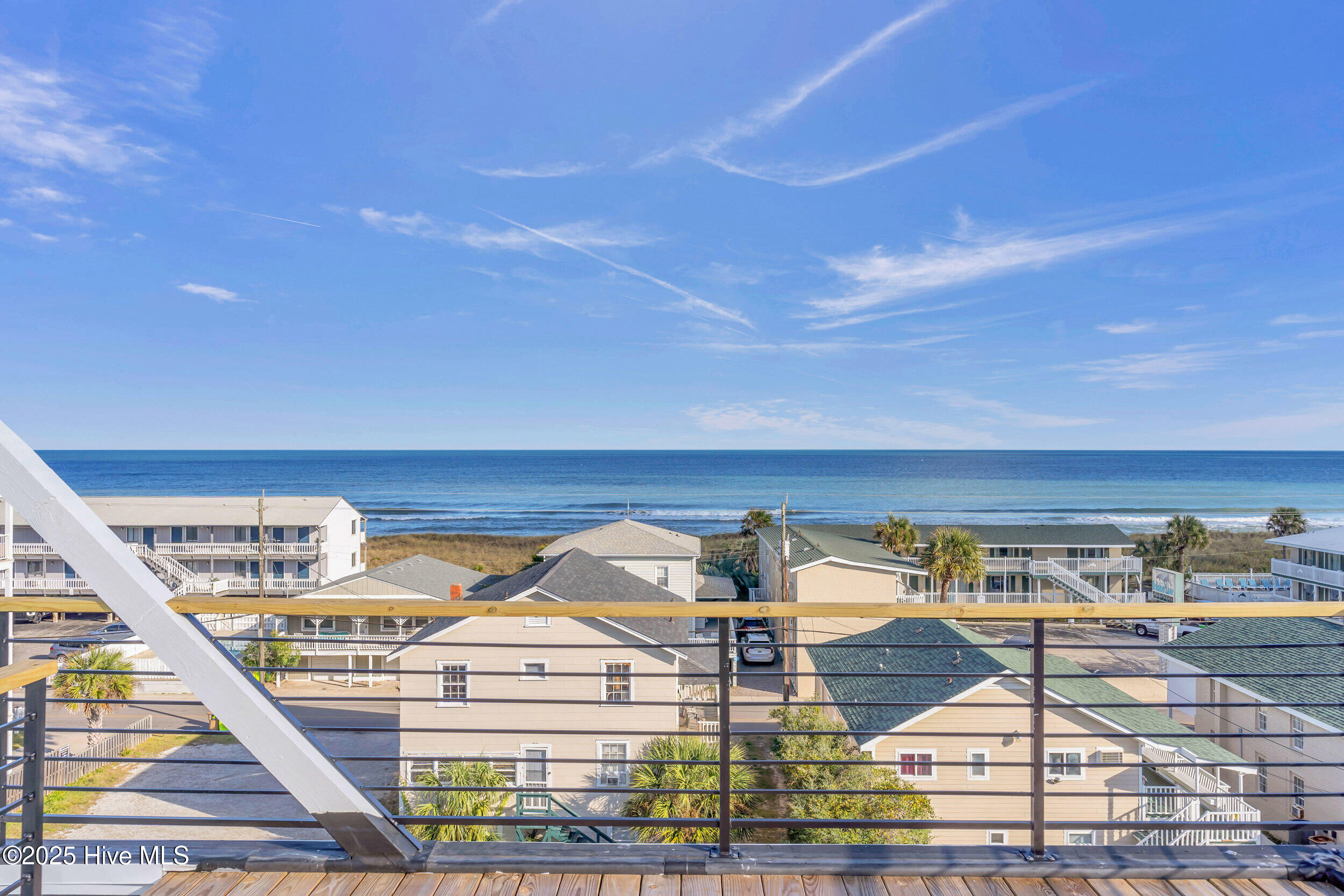 100535218 | Photo 60