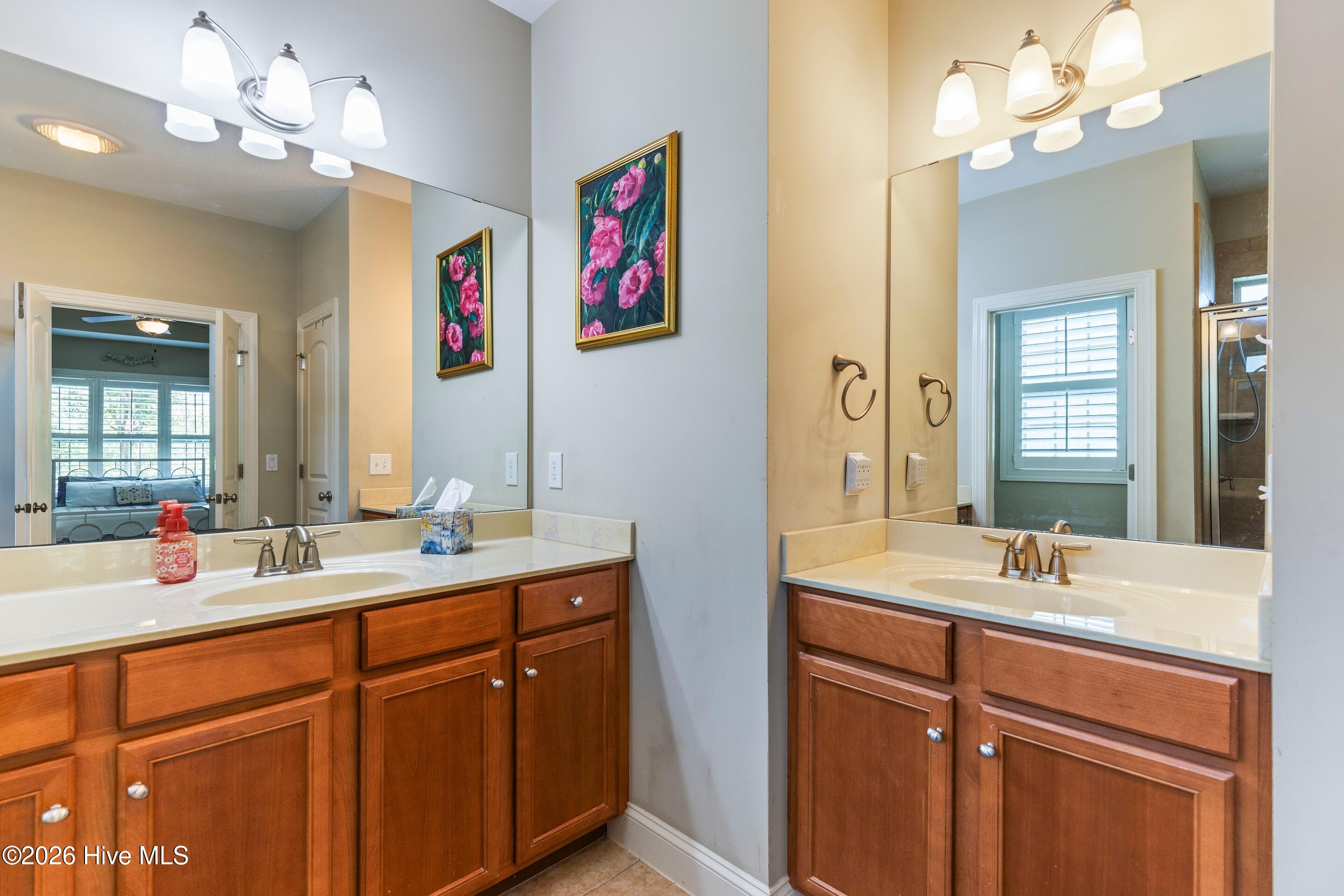 100551949 | Photo 11