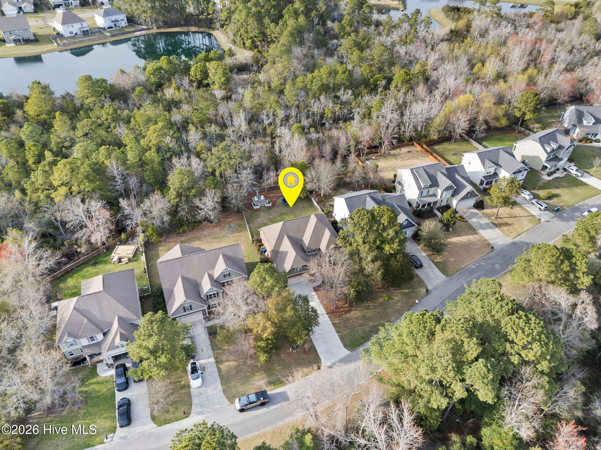 100562110 | Photo 70