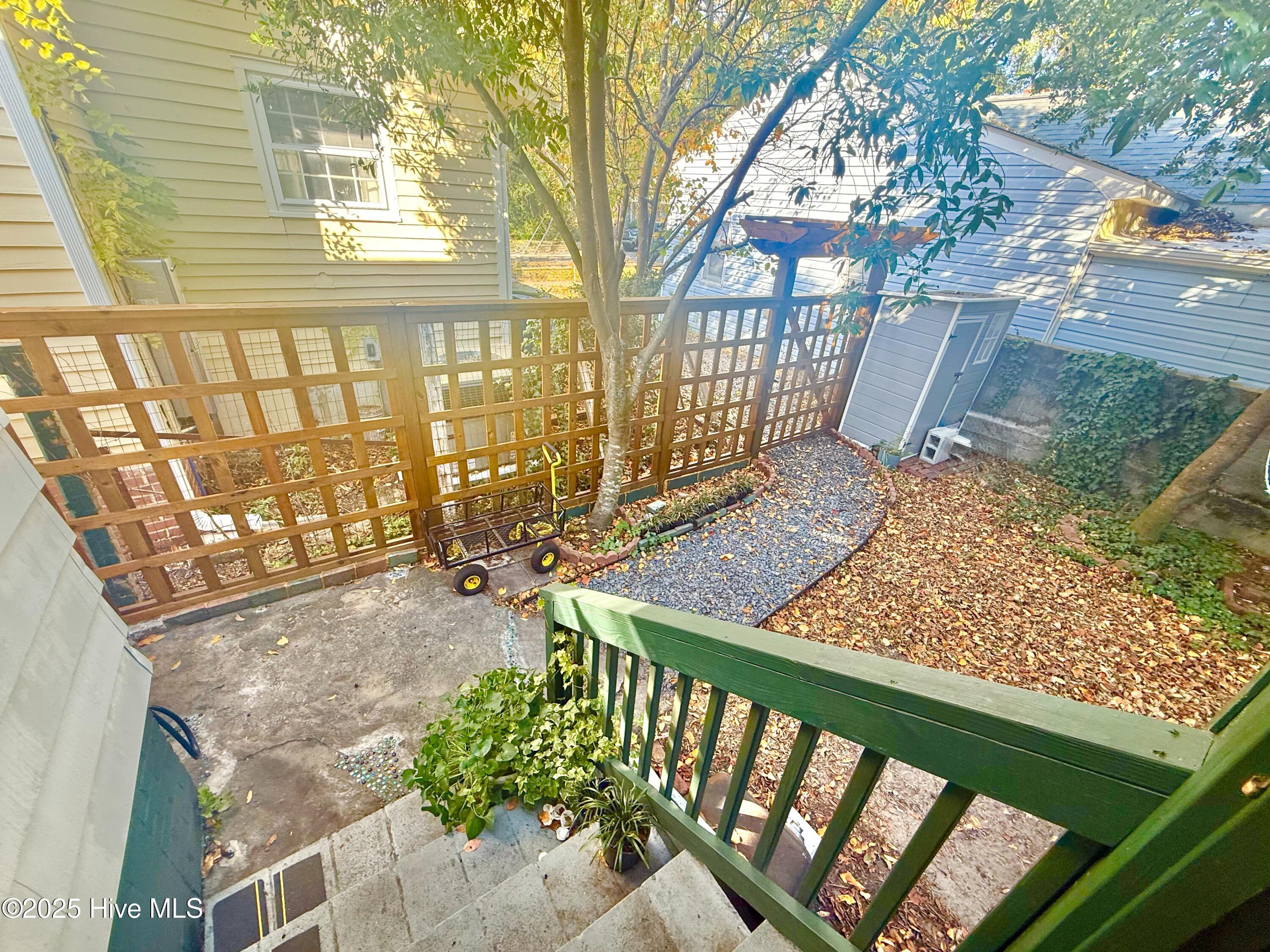 100544093 | Photo 19