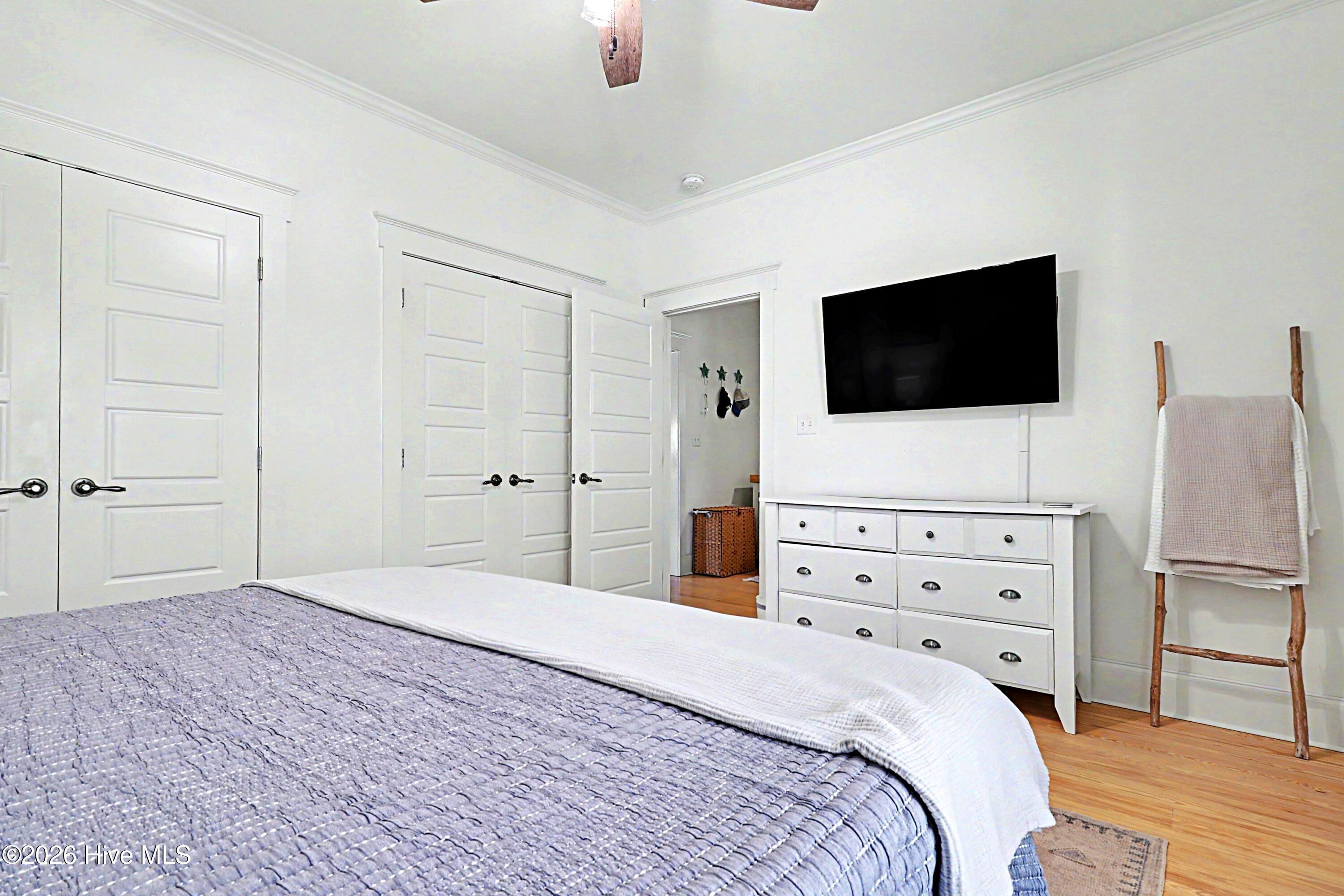 100566458 | Photo 21