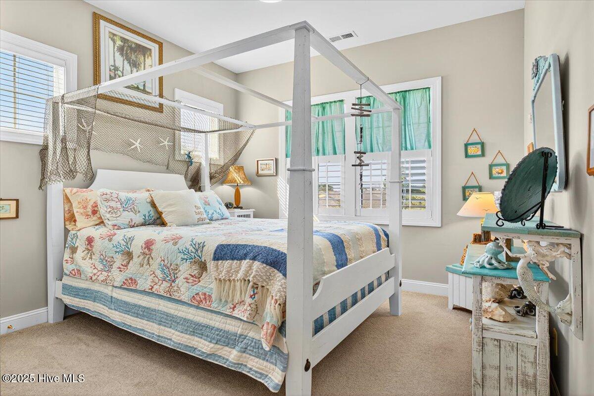 100518883 | Photo 35