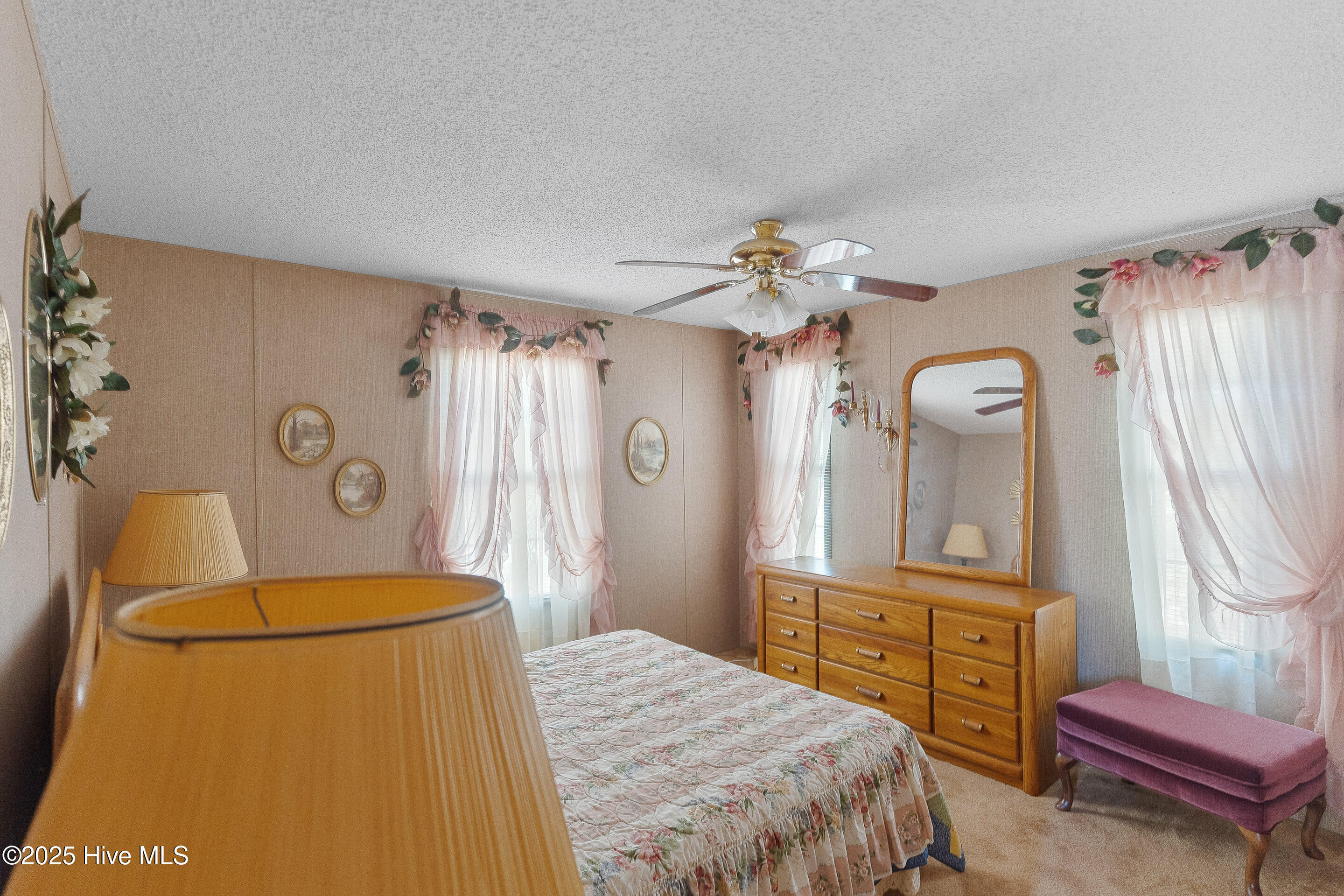 100540906 | Photo 19