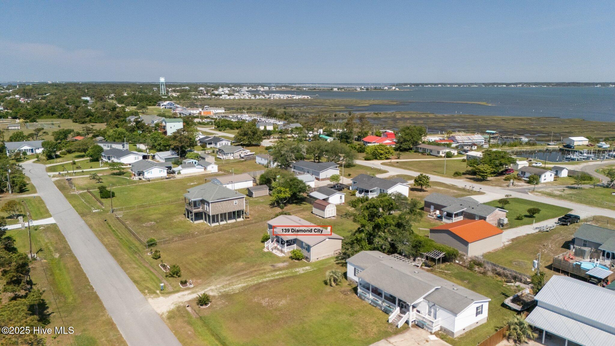 139 Diamond City Drive, Harkers Island, NC, 28531