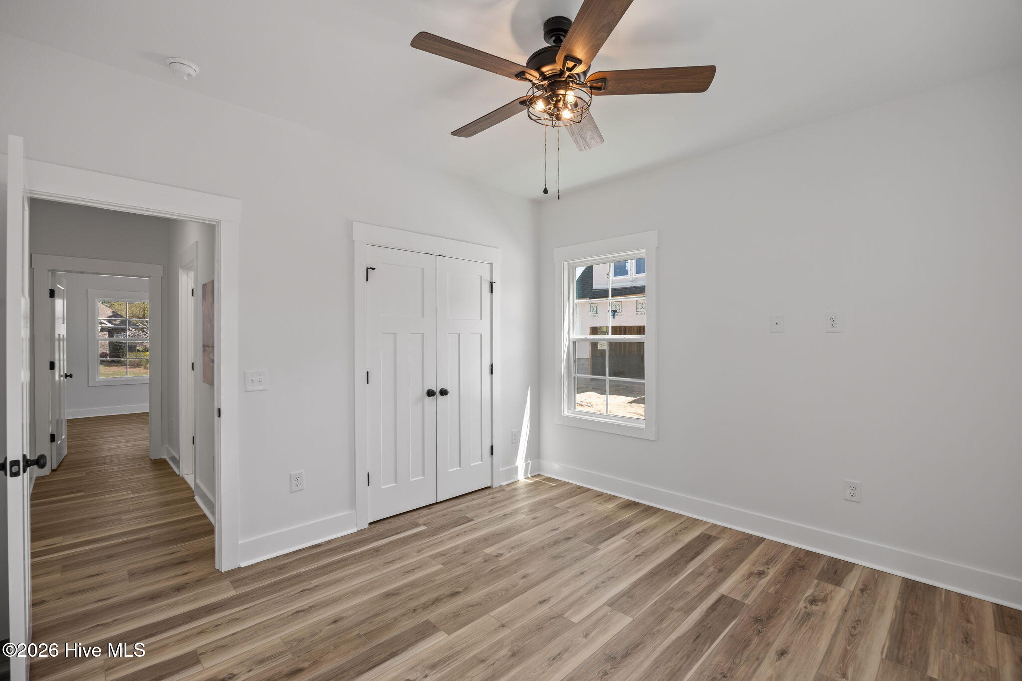 100563337 | Photo 21