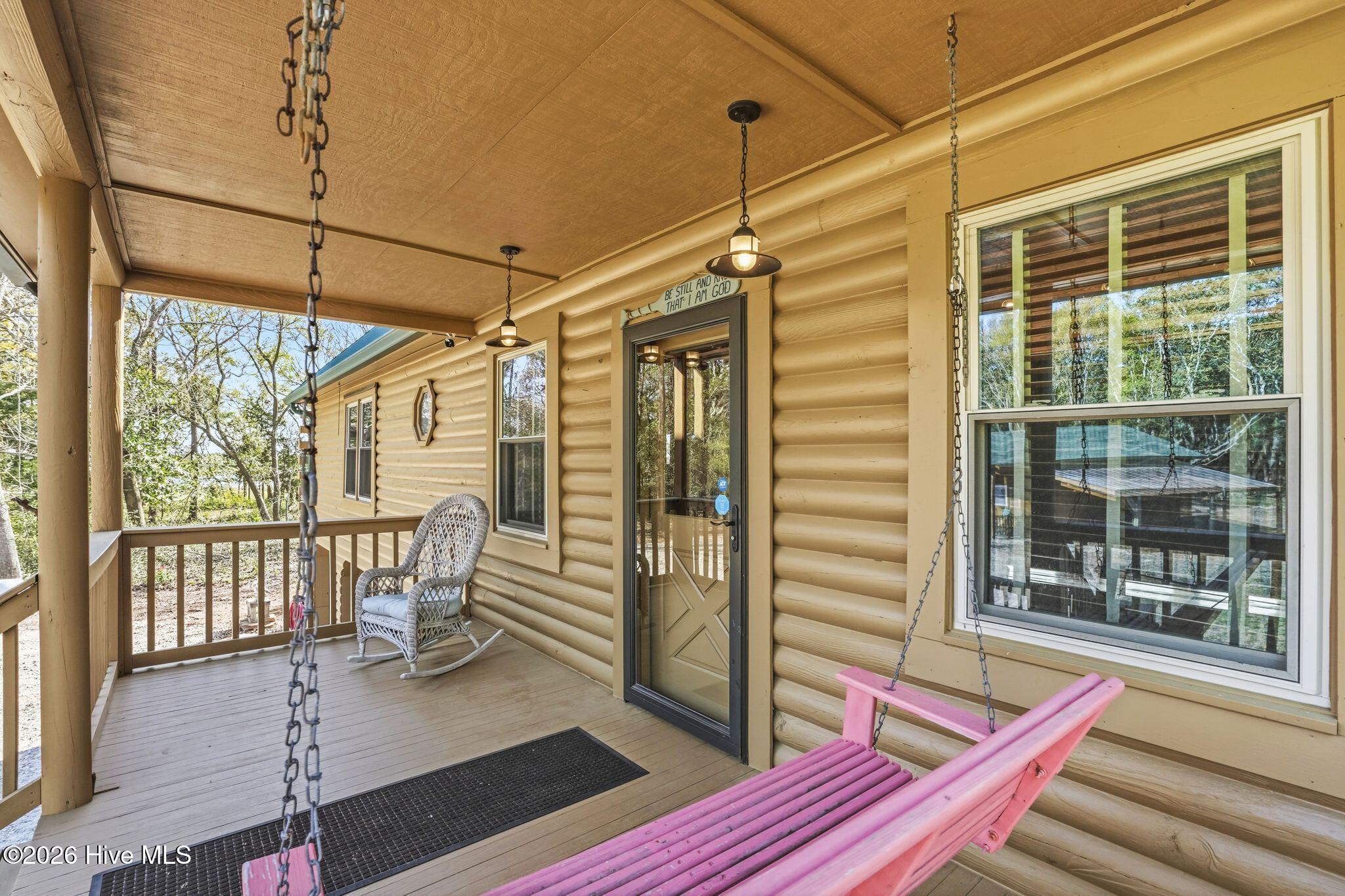 100565055 | Photo 16