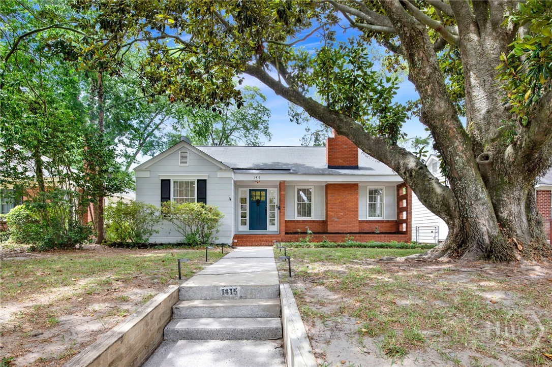 Homes for sale in Savannah, GA | 1415 E 52nd St, Savannah, GA 31404 | MLS# SA356931