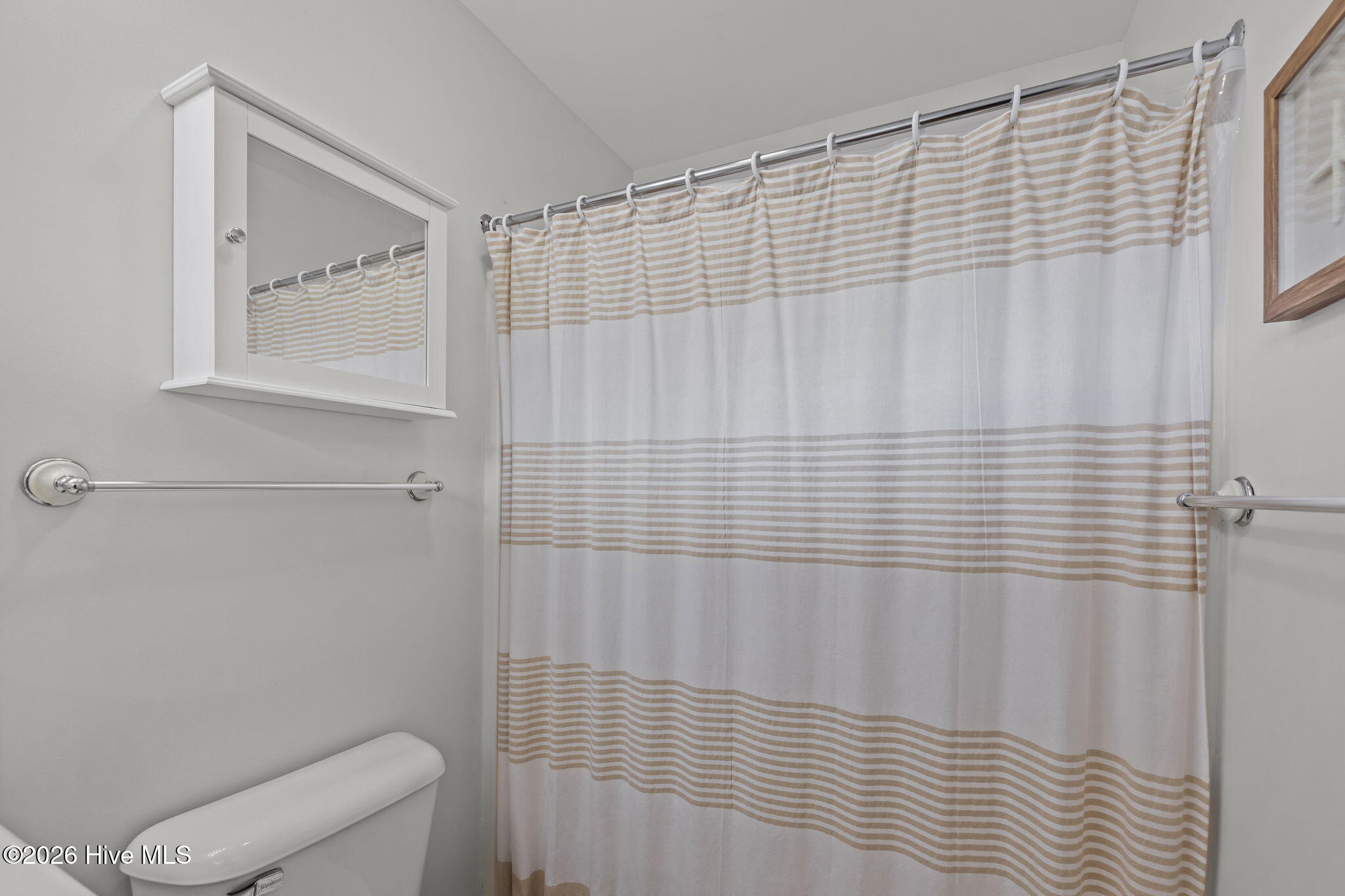 100547357 | Photo 38