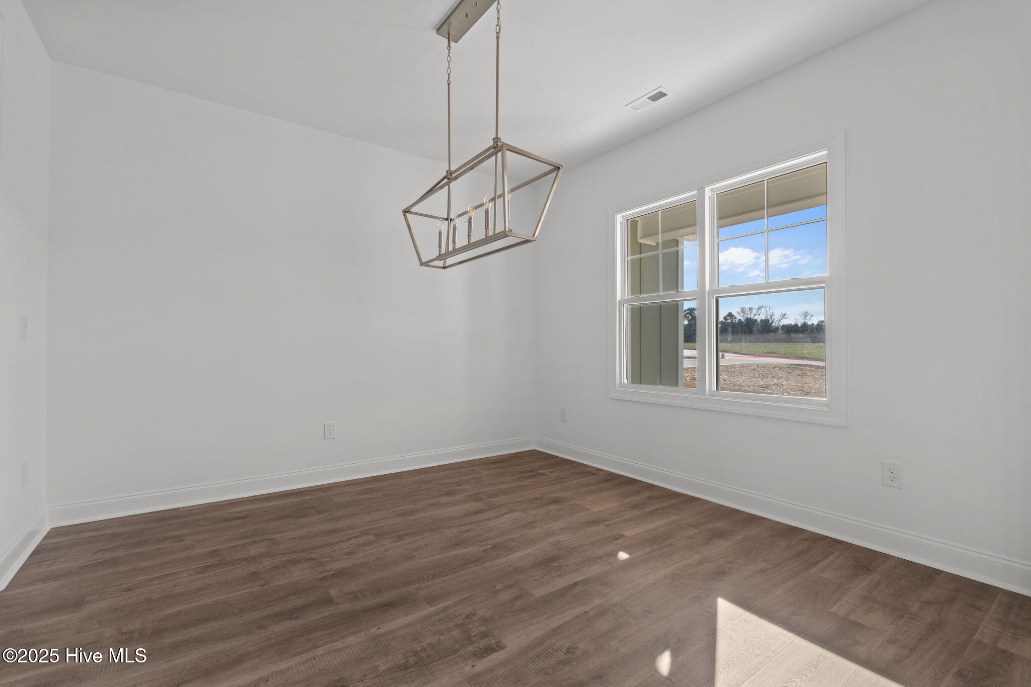 725 Peele Farm Lane